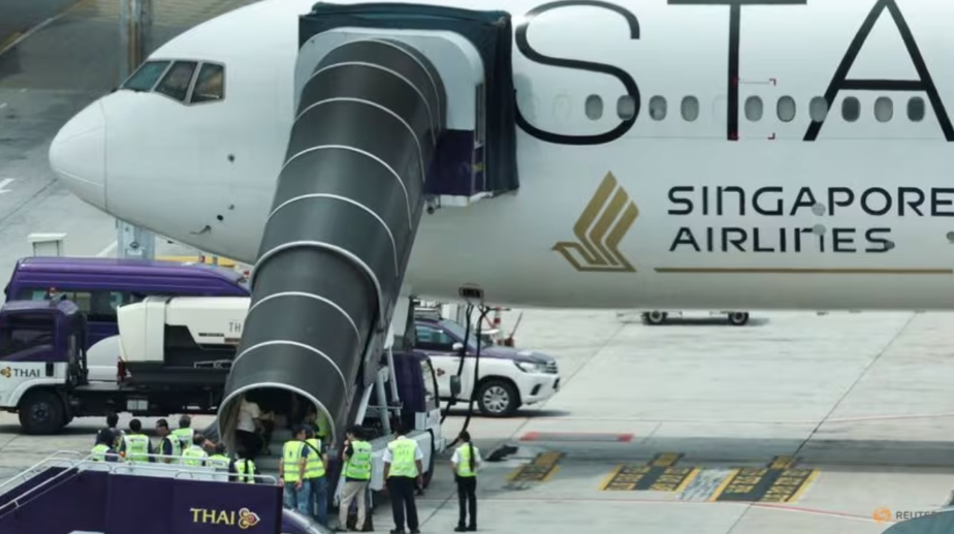 Singapore Airlines sẽ bồi thường tới 25.000 USD cho các nạn nhân chuyến bay bị nhiễu động- Ảnh 5. Kết quả điều tra tai nạn của Singapore Airlines: 5 giây kinh hoàng khiến cả máy bay chao đảo