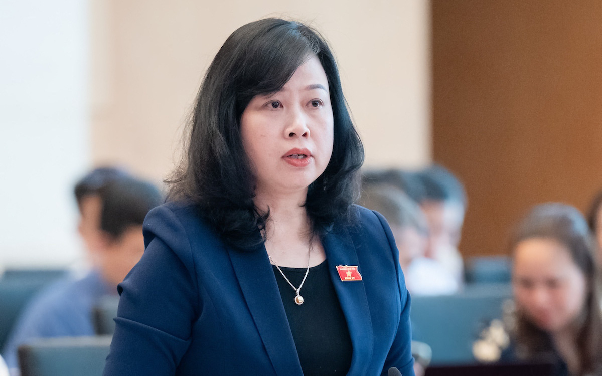 Cấm thuốc lá điện tử: Chần chừ đến bao giờ?- Ảnh 2. Bộ trưởng Bộ Y tế Đào Hồng Lan: Thuốc lá điện tử gây hiểm họa khôn lường, phải cấm ngay