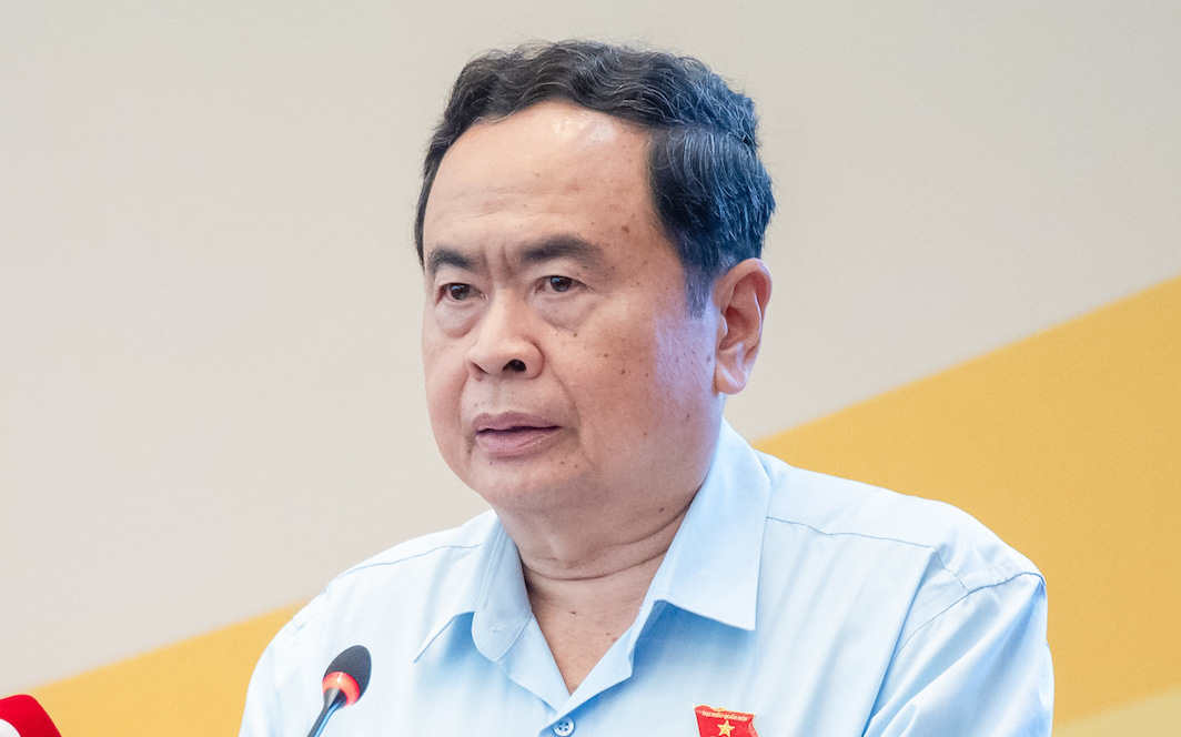 Cấm thuốc lá điện tử: Chần chừ đến bao giờ?- Ảnh 4. Ông Trần Thanh Mẫn: Thuốc lá điện tử pha trộn ma túy diễn biến phức tạp, học sinh hút nhiều