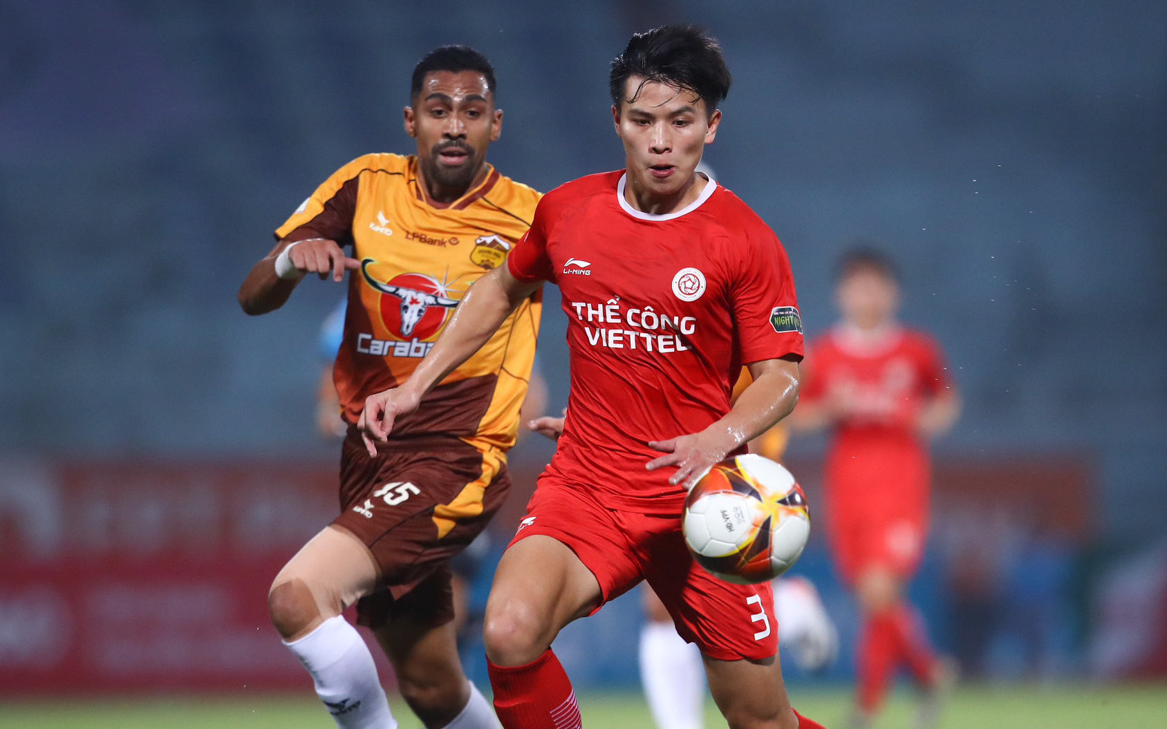 Vòng 18 V-League 2023-2024: 'Động đất' trên sân Pleiku?- Ảnh 3. HLV Đức Thắng: Lối chơi Hoàng Anh Gia Lai triệt tiêu cầu thủ Thể Công - Viettel