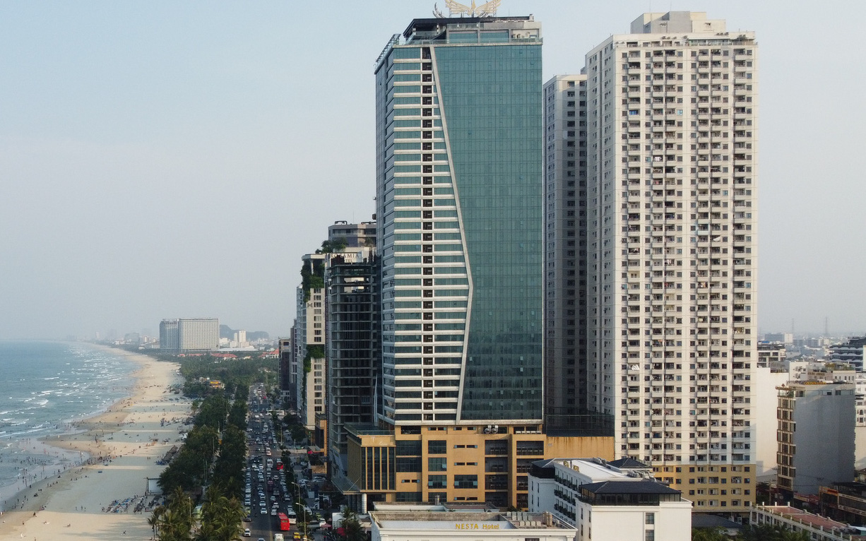 Dự án xây sai phép của ông Đường ‘bia’: Tự tháo dỡ trong 2 tháng, không xong sẽ cưỡng chế- Ảnh 4. Chung cư Mường Thanh Đà Nẵng: Nhiều năm chưa khắc phục xong vi phạm nên chưa được nghiệm thu