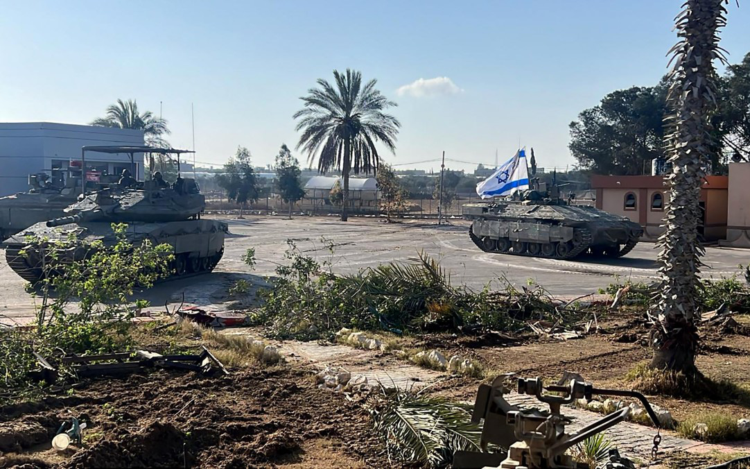Mỹ dừng vận chuyển bom tới Israel vì không muốn Rafah bị tấn công- Ảnh 2. Israel tuyên bố kiểm soát cửa khẩu Rafah ngay trước đàm phán với Hamas