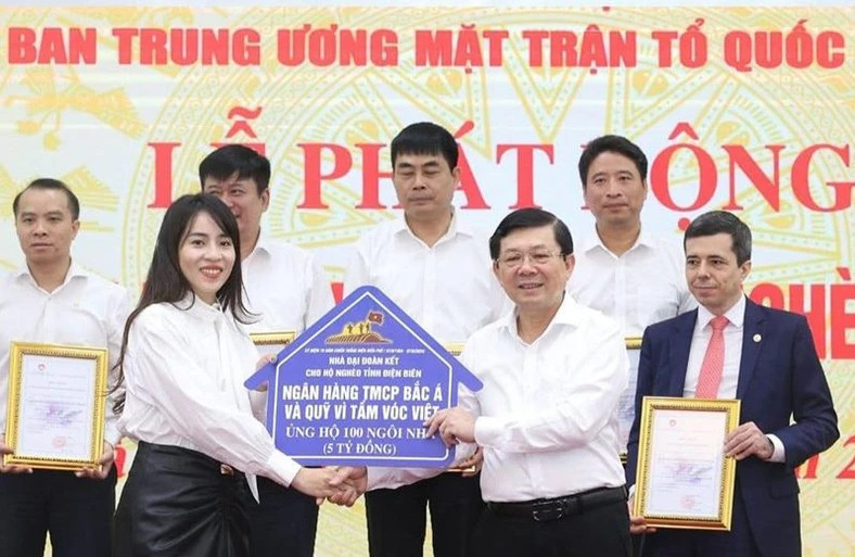 Nhằm góp sức xóa nhà tạm, nhà dột nát, Tập đoàn TH, Ngân hàng TMCP Bắc Á thông qua Quỹ Vì tầm vóc Việt đã và đang đầu tư xây dựng hơn 300 nhà tình nghĩa tại các huyện Điện Biên Đông, Tuần Giáo trị giá gần 16 tỉ đồng.