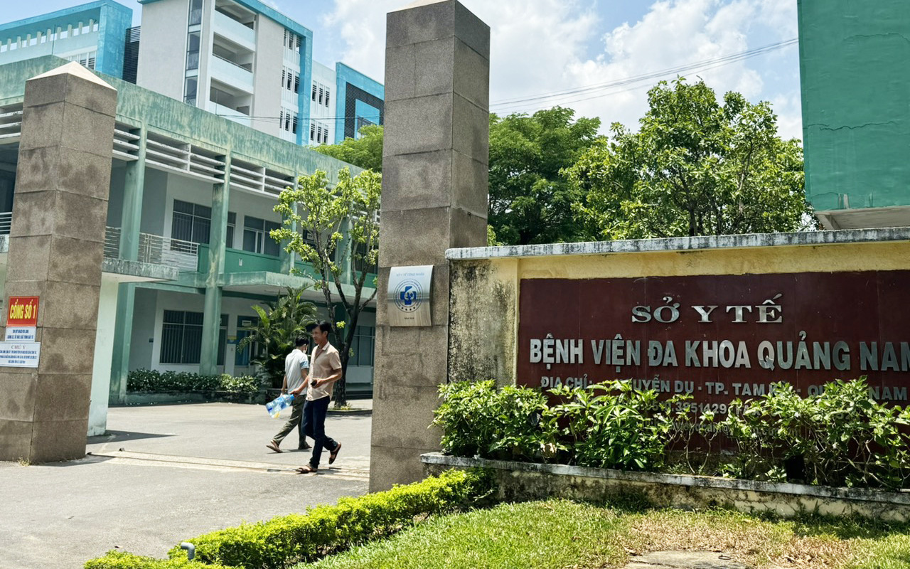 Chẩn đoán u nang buồng trứng bên phải nhưng bóc u trái: Yêu cầu báo cáo, xử nghiêm vi phạm nếu có- Ảnh 2. Bệnh viện báo cáo gì vụ siêu âm u nang buồng trứng phải nhưng phẫu thuật bóc u buồng trứng trái?