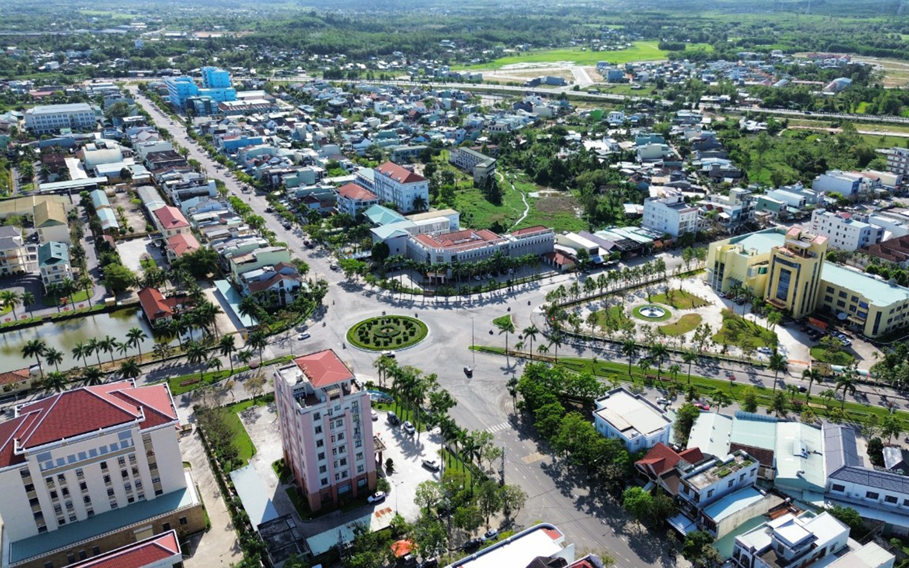 Vì sao tỉnh Bà Rịa - Vũng Tàu lấy tên Long Đất khi sáp nhập Long Điền và Đất Đỏ?- Ảnh 3. Đề xuất không sáp nhập hơn 500 huyện, xã trên cả nước do yếu tố đặc thù