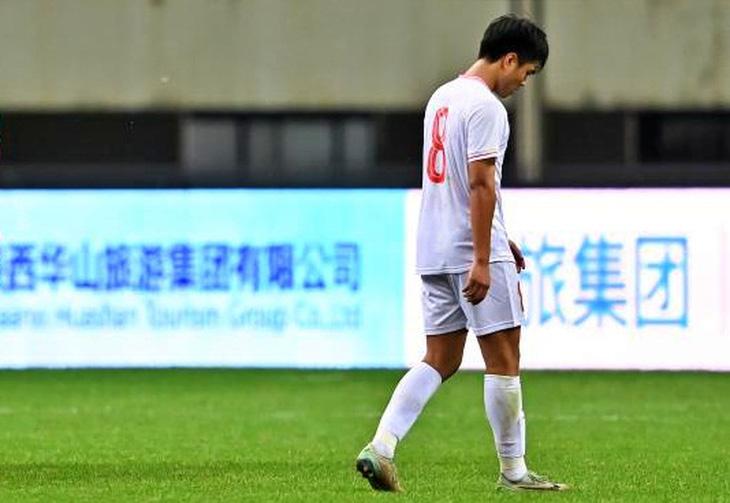 U19 Việt Nam rời giải mà không có điểm nào - Ảnh: XINHUA