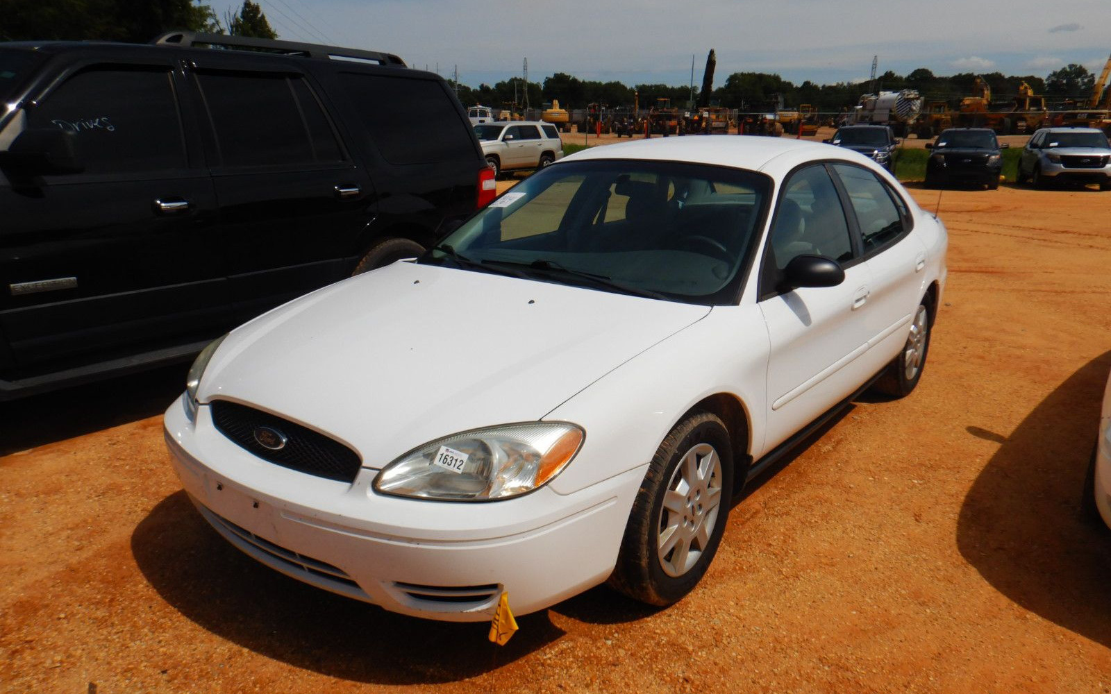 Đại lý Ford bị phạt 4 tỉ vì bán xe tai nạn như xe mới- Ảnh 4. Mang xe đi sửa, nào ngờ bị đại lý bán luôn xe