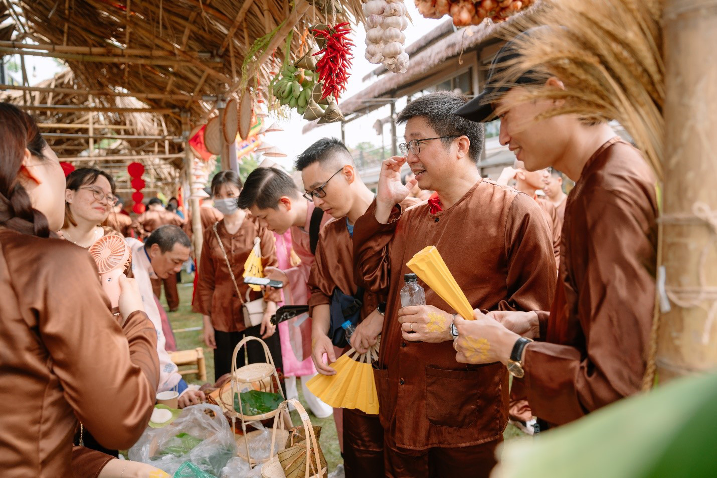 Việc tham gia hội làng ROX Mây giúp văn hóa doanh nghiệp thấm sâu vào đời sống tinh thần cán bộ nhân viên ROX Living