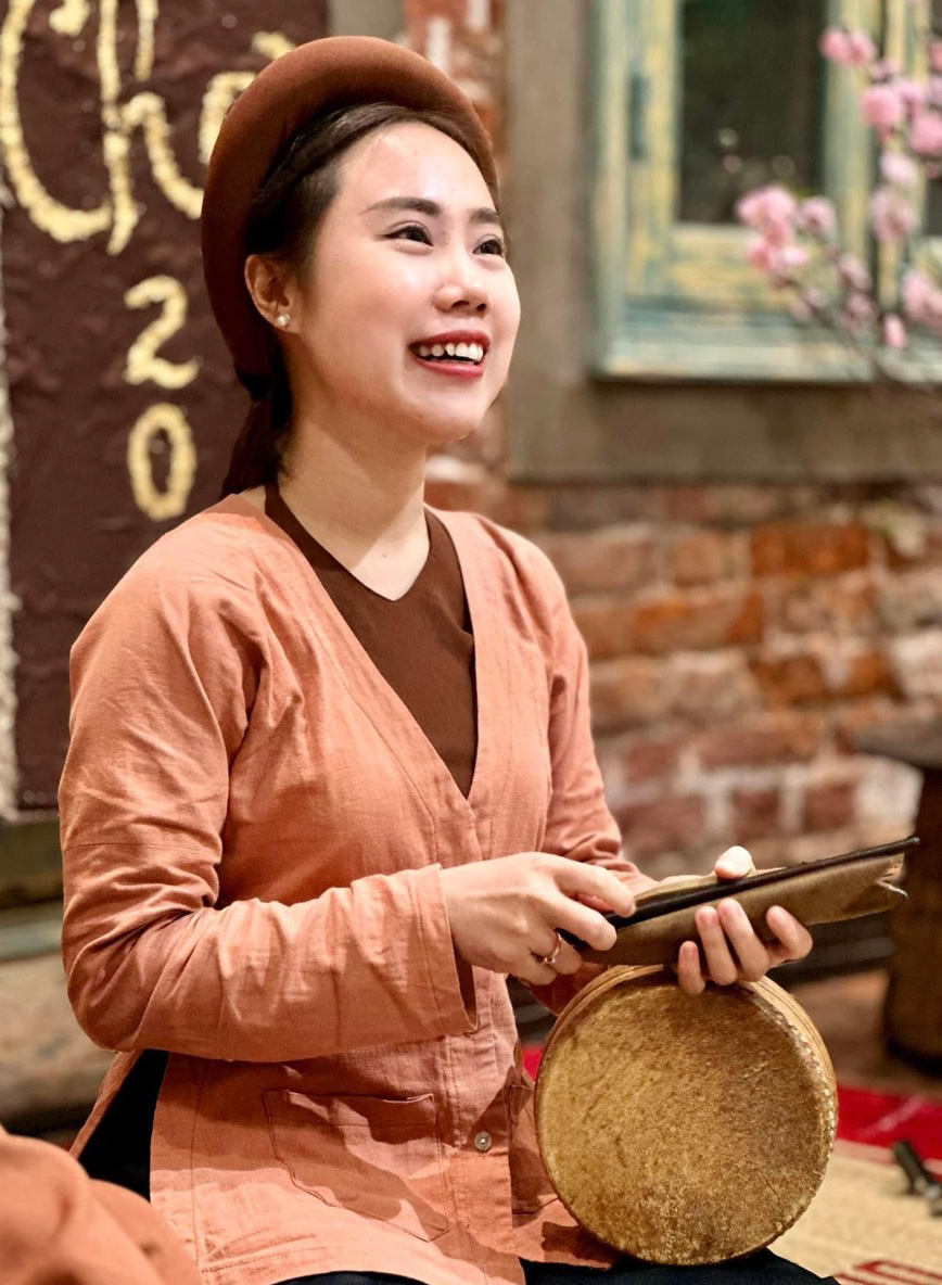 Evezés a mesterséges intelligencia korszakában: A „fiatalok hátat fordítanak a hagyományoknak” már nem jellemző - 5. kép. Đinh Thảo - Ảnh: NVCC