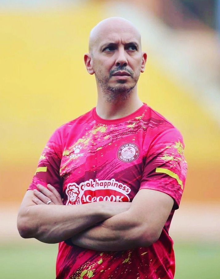 បំណុលរបស់ Ronaldo - រូបថតទី 4។ Món nợ của Ronaldo- Ảnh 4.