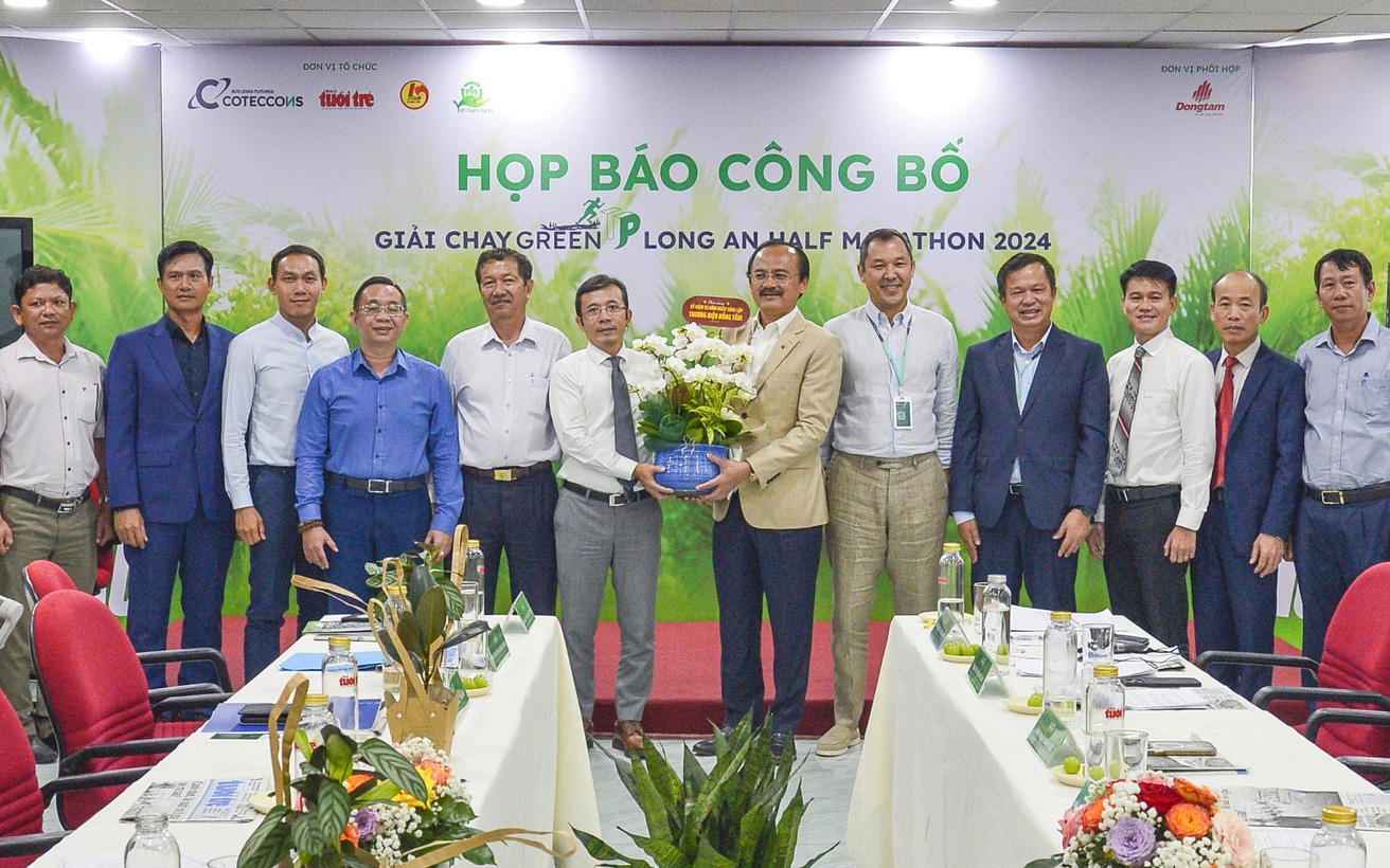 Runner trúng bib độc, hào hứng tìm hiểu GreenUP Marathon - Long An Half Marathon 2024- Ảnh 5. GreenUP Marathon - Long An Half Marathon 2024: Ngắm cột cờ cao nhất Đông Dương trên đường chạy