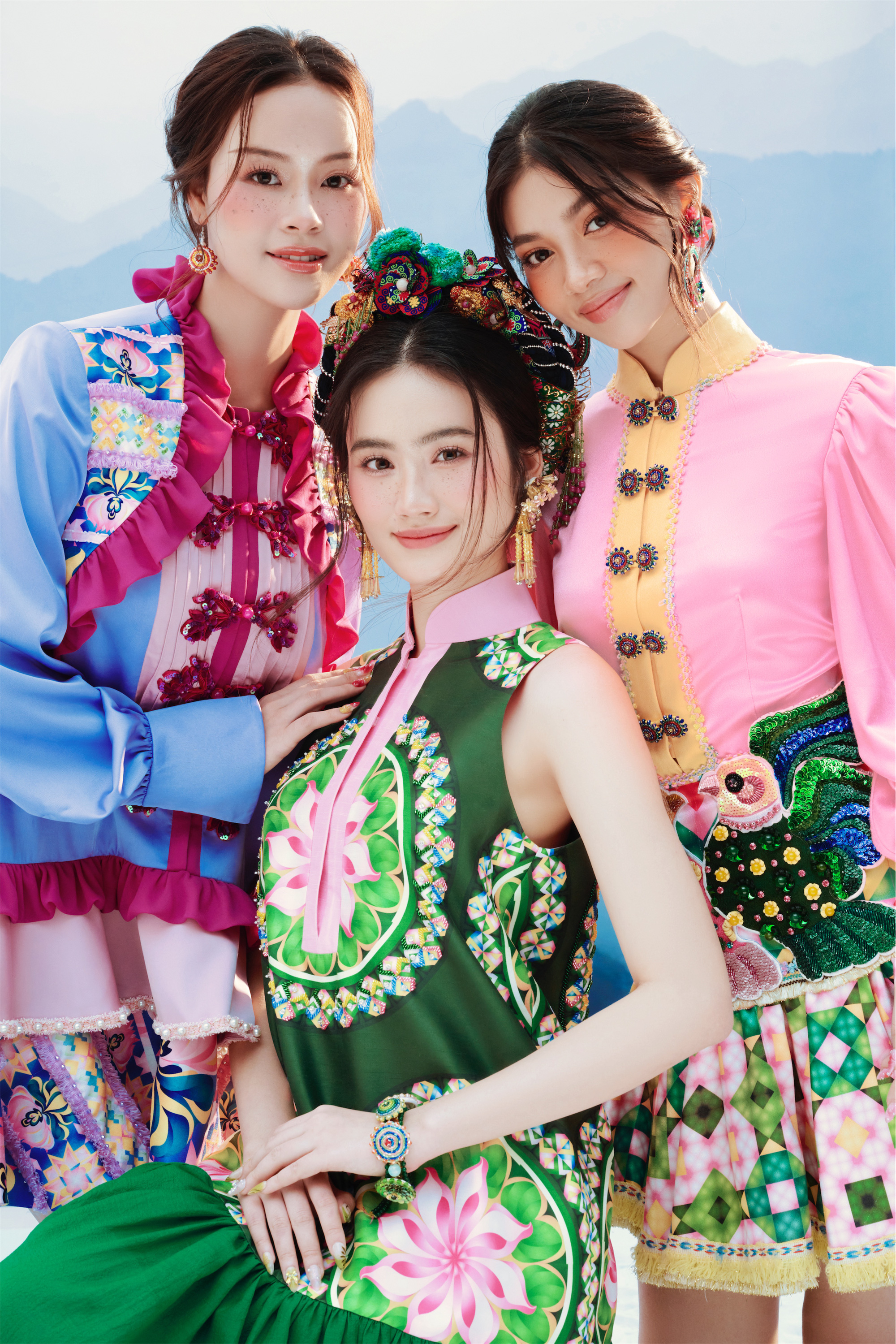 Thuy Nguyen menggabungkan warna dengan cara yang halus dan menarik - Foto: NVCC Thủy Nguyễn phối màu sắc tinh tế, cuốn hút - Ảnh: NVCC