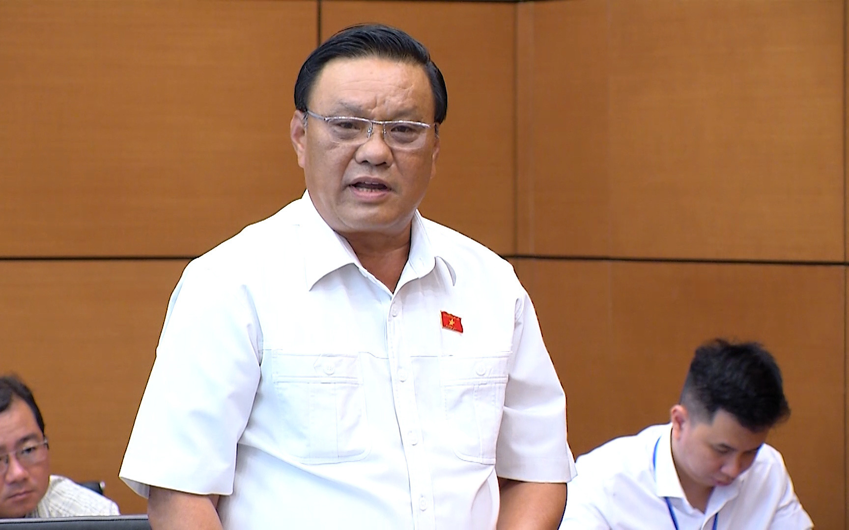 Nhà cháy không thoát được, đại biểu đề nghị luật quy định phòng cháy với nhà ở- Ảnh 3. Đại biểu Quốc hội đề xuất trang bị máy bay cho lực lượng phòng cháy, chữa cháy