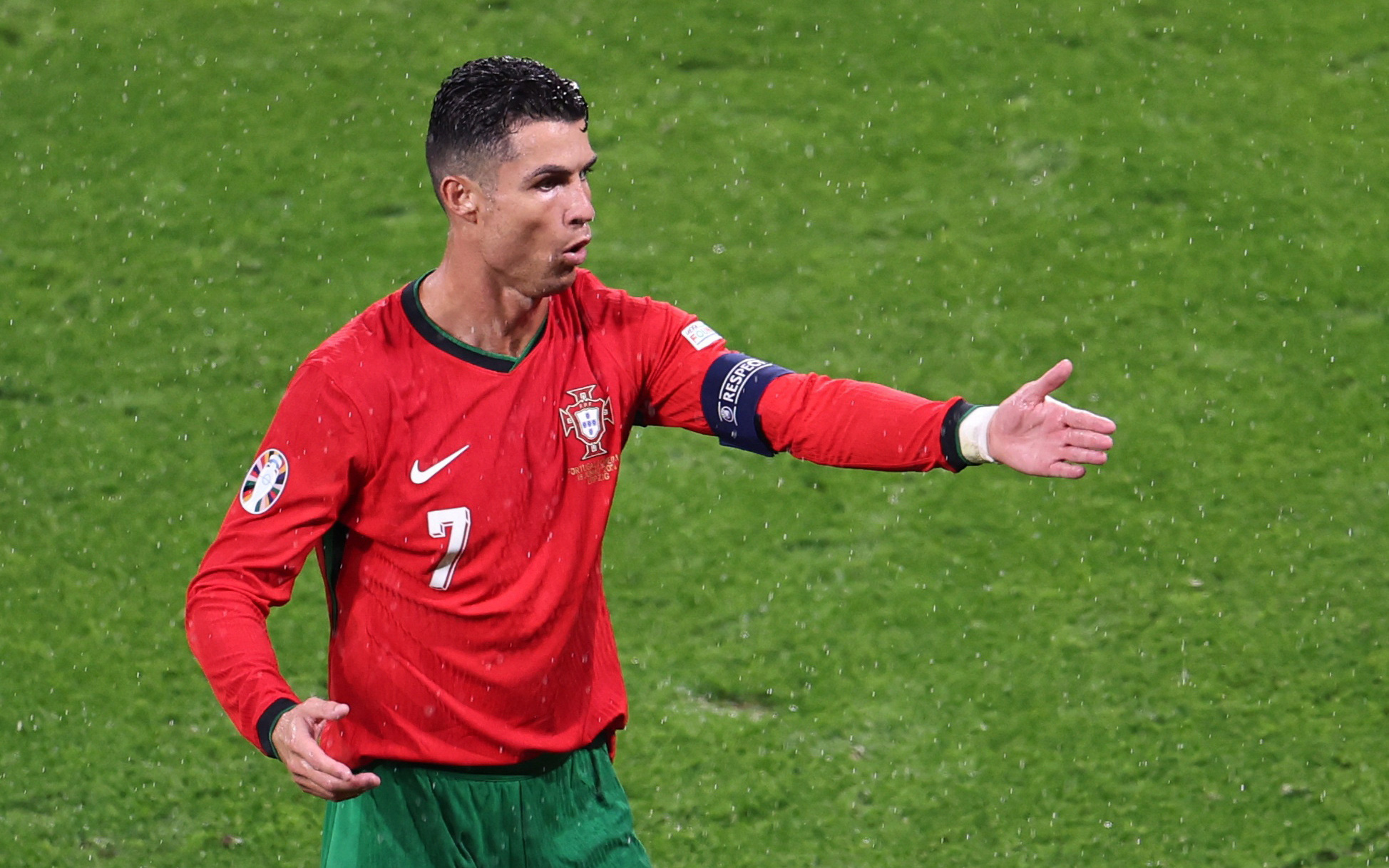 HLV Cristiano: 'Cầu thủ Bồ Đào Nha đều tìm Ronaldo để chuyền bóng'- Ảnh 3. Thống kê Euro 2024: Bồ Đào Nha sút 19 quả mới ghi được bàn thắng đầu tiên