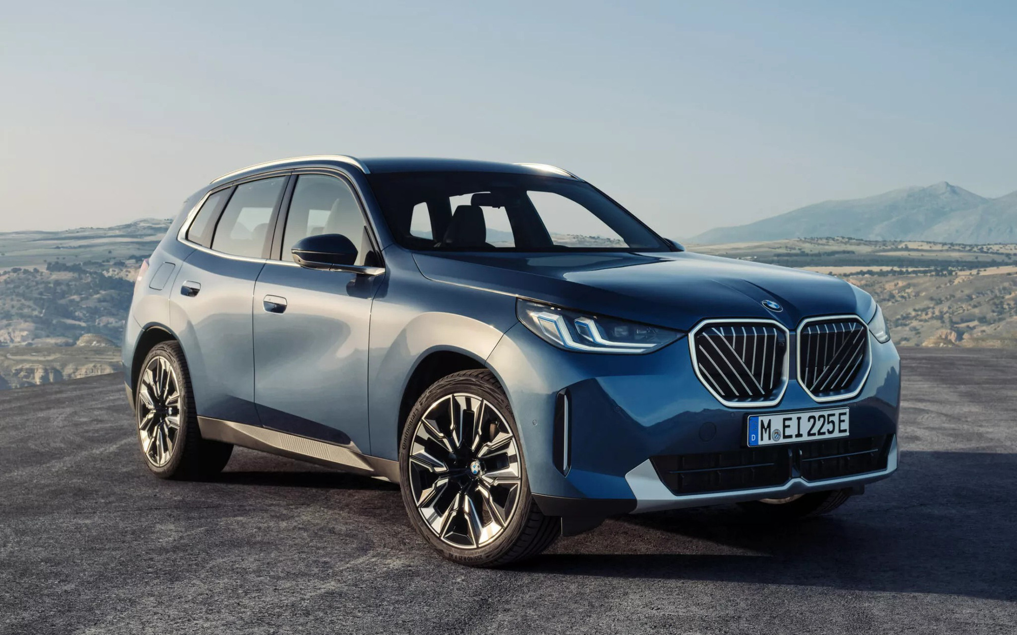 Chủ xe BMW kiện tập thể hãng vì cố tình lờ trang bị lỗi này gây hư hại nghiêm trọng- Ảnh 4. BMW X3 2025 ra mắt: Thiết kế gây tranh cãi, màn hình cong, động cơ mạnh hơn cạnh tranh GLC