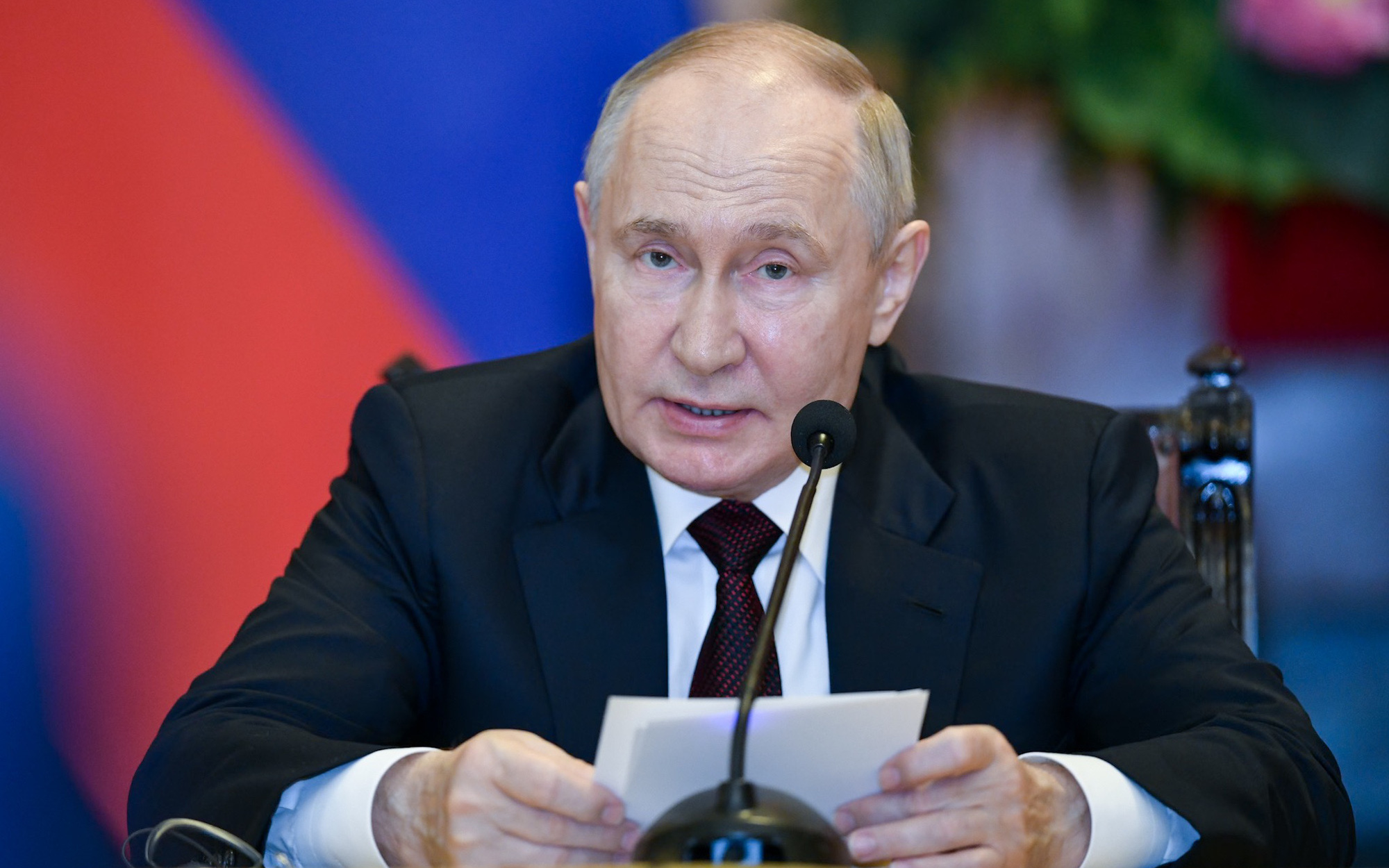 Việt - Nga đẩy mạnh hợp tác kinh tế, năng lượng- Ảnh 4. Tổng thống Putin hy vọng doanh nghiệp Việt nắm bắt cơ hội tại thị trường Nga