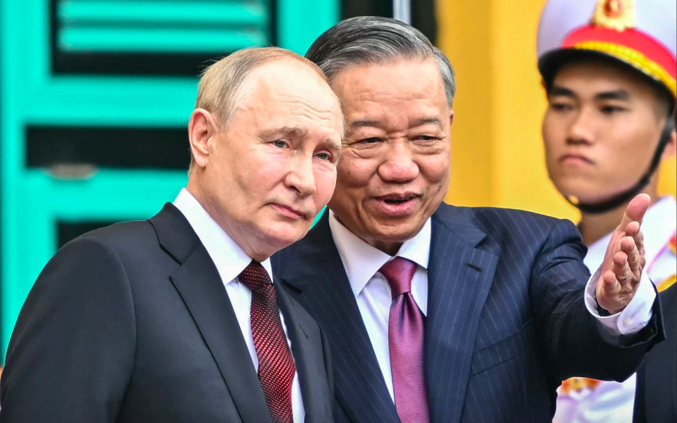 Quan hệ hữu nghị Việt - Nga: Tình bạn thủy chung trong thế giới nhiều biến đổi- Ảnh 6. Báo chí Nga nêu bật chuyến thăm của Tổng thống Putin đến Việt Nam