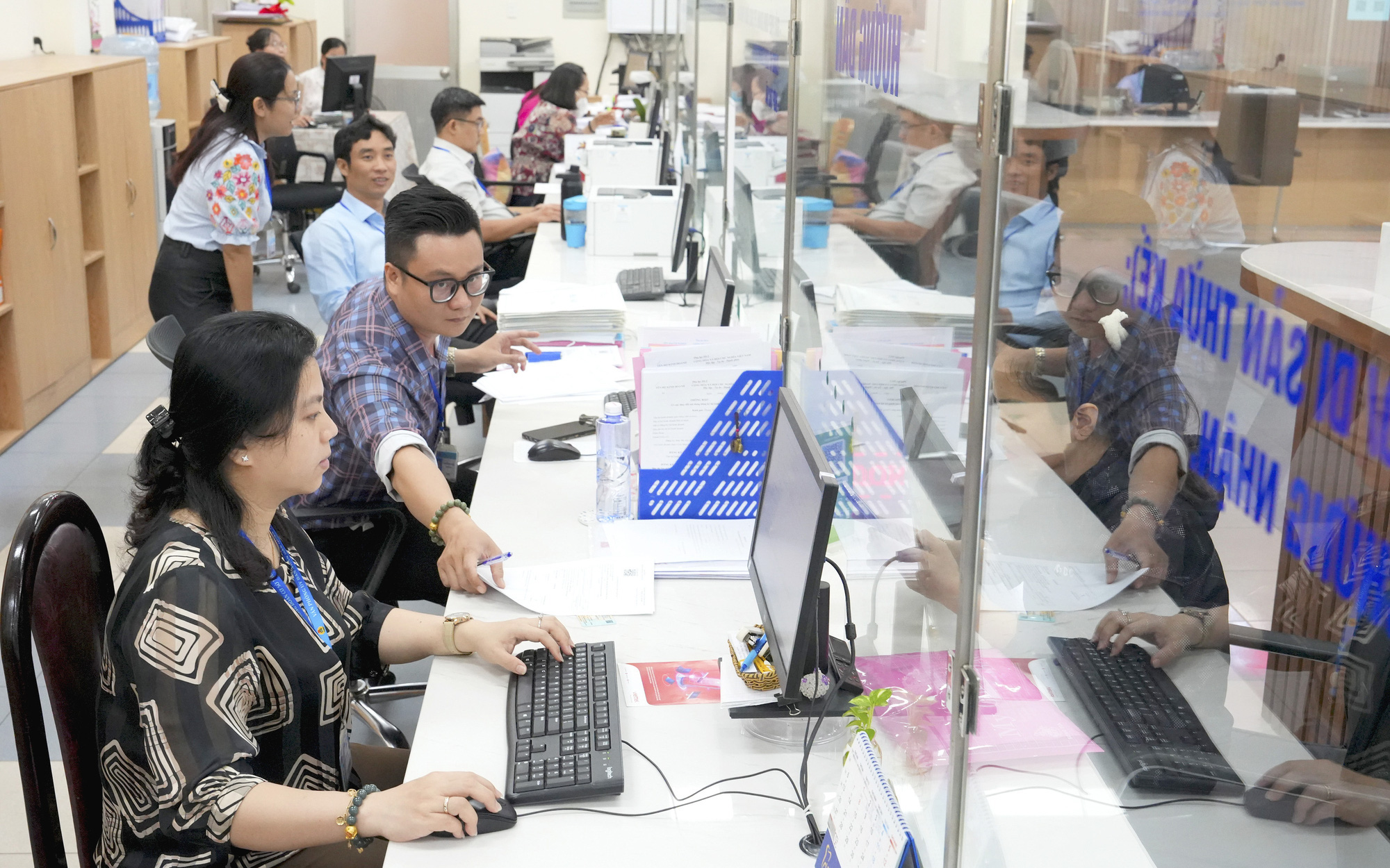 Quốc hội quyết định tăng lương cơ sở lên 2,34 triệu đồng từ 1-7- Ảnh 2. Cải cách tiền lương: cần thực hiện toàn diện