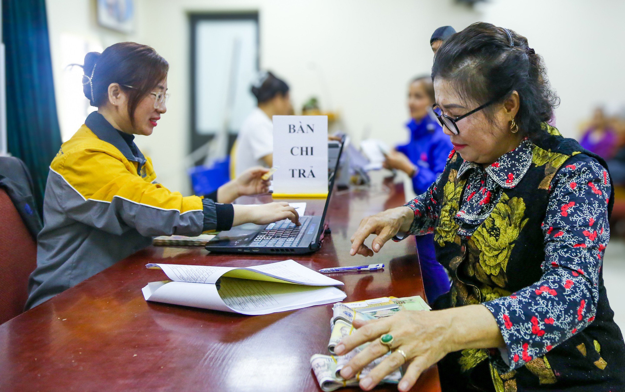 Tin tức sáng 24-6: 3,3 triệu người hưởng lương hưu được tăng khoảng 15% lương từ 1-7