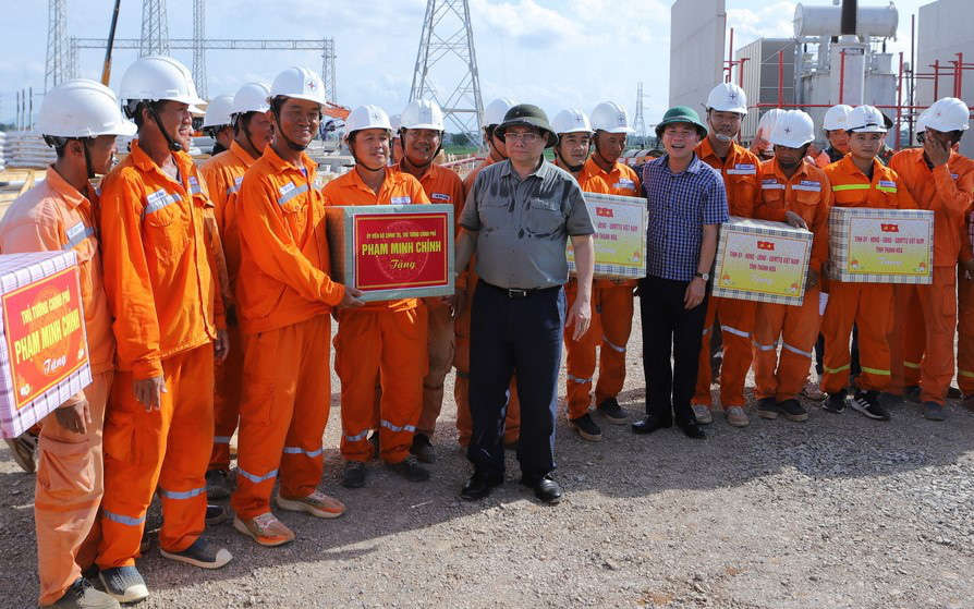 Dự án truyền tải 500kV mạch 3 khánh thành sau 6 tháng thi công, chưa có trong tiền lệ - Ảnh 4.