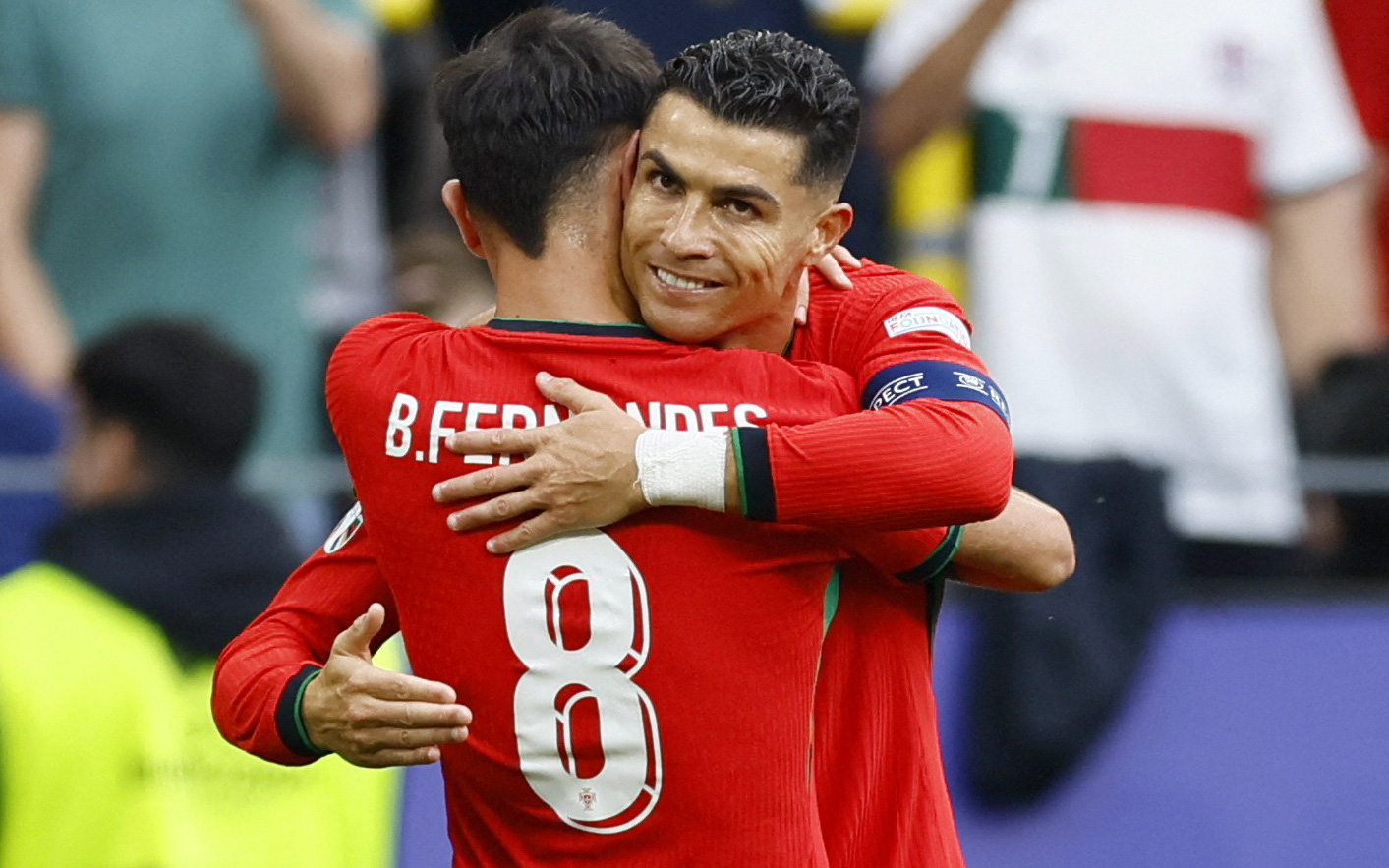 Ronaldo nhường bàn thắng cho Bruno Fernandes vì... mượn giày của đồng đội?- Ảnh 2. Ronaldo và lời đáp trả khi bị thiếu tôn trọng