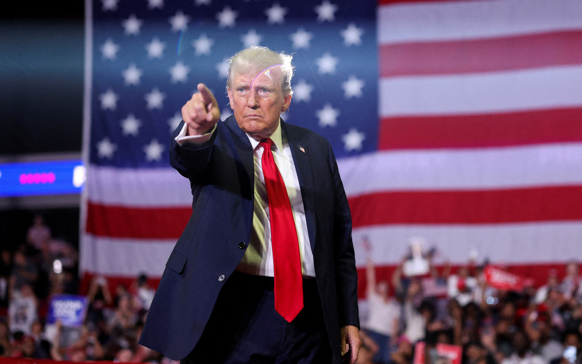 Tranh luận Biden - Trump: Hai ứng viên công kích nhau kịch liệt- Ảnh 13. Ông Trump nỗ lực thu hút cử tri da màu, tiết lộ đã chọn ứng viên phó tổng thống