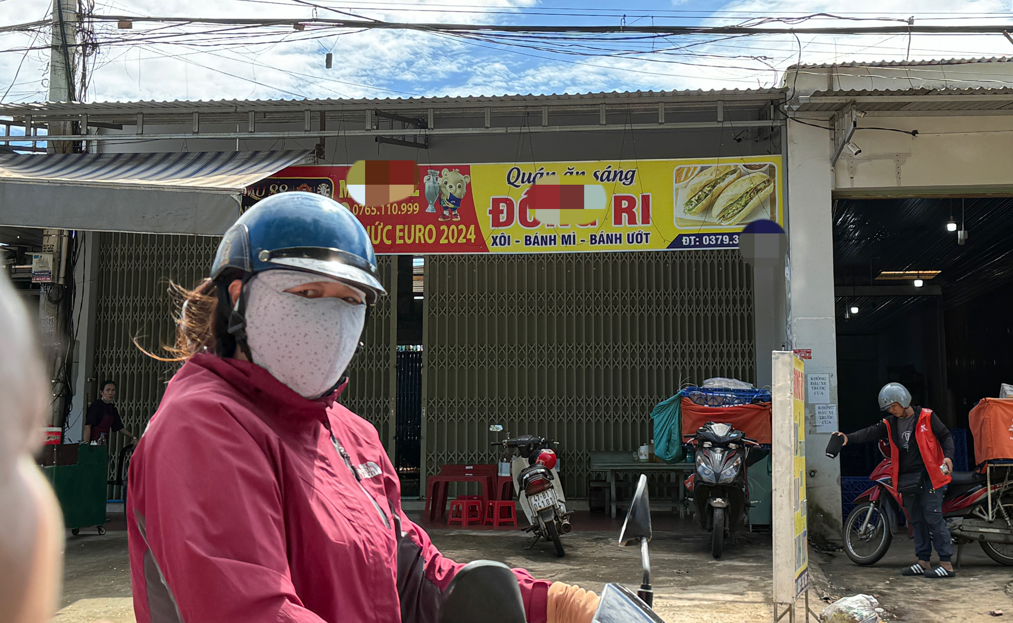 Mua tài khoản cá độ bóng đá ở Nha Trang để 'đỏ đen' tại Buôn Ma Thuột- Ảnh 2. Đến lượt Đắk Lắk nhan nhản biển hiệu quảng cáo cá độ bóng đá trái phép