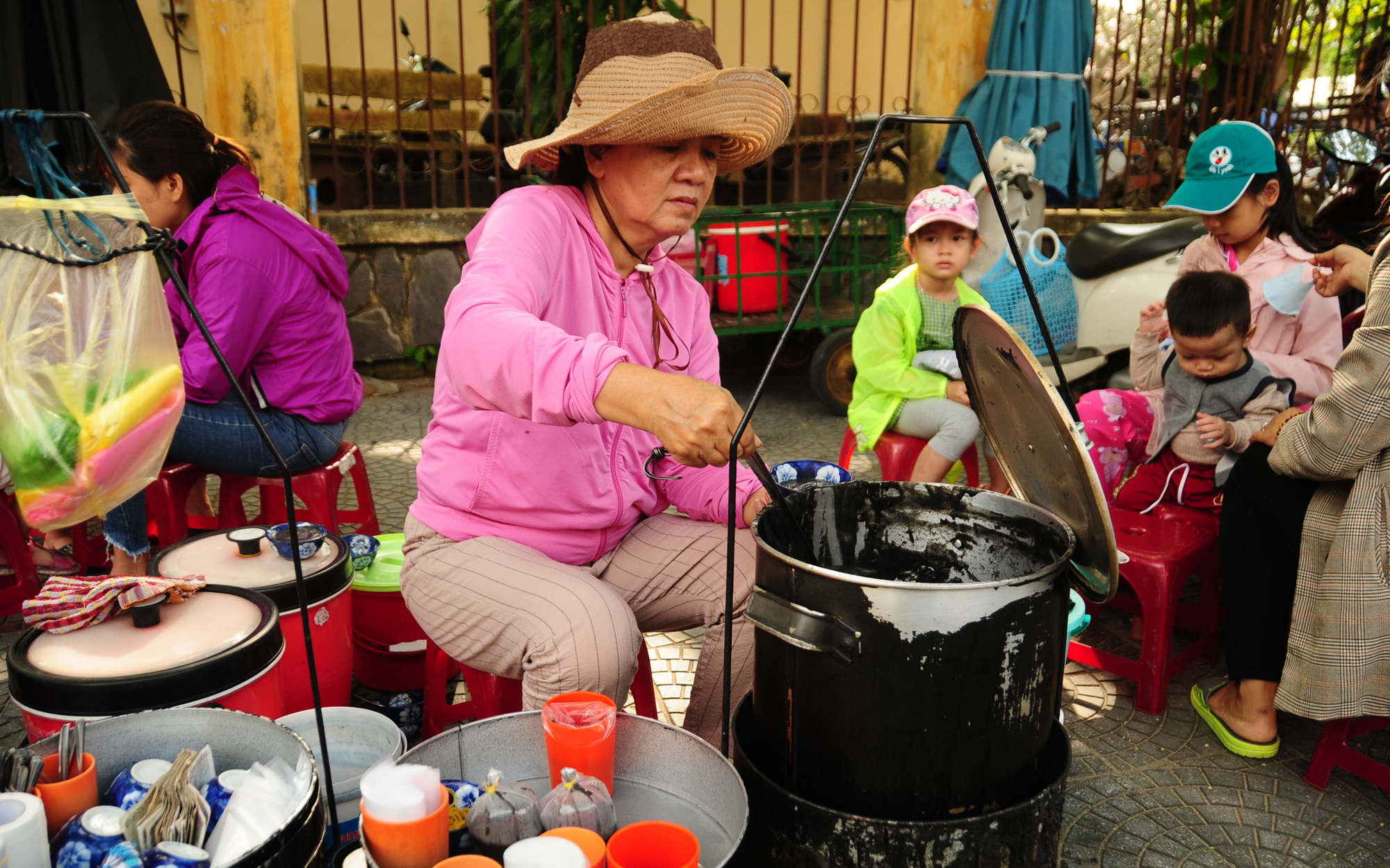 Thủ tướng Phạm Minh Chính tiếp đại sứ Nhật Bản và New Zealand- Ảnh 2. Báo New Zealand khen Hội An là "thị trấn đẹp nhất Việt Nam"