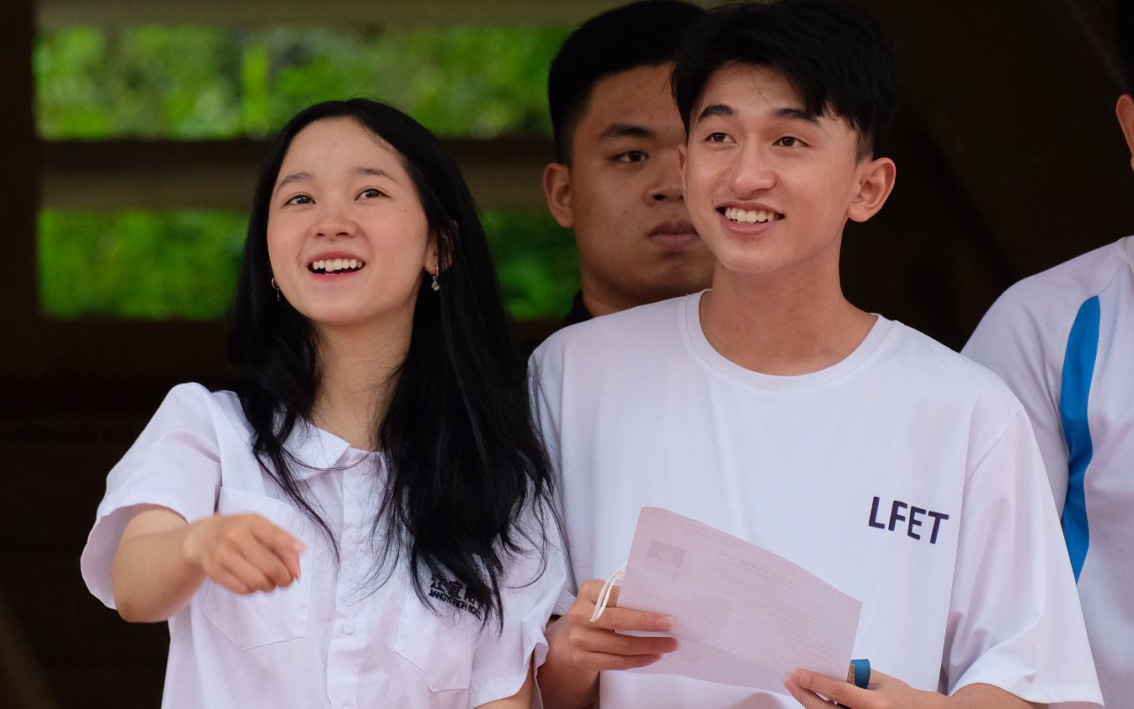 Trường đại học Kinh tế quốc dân công bố điểm chuẩn xét tuyển kết hợp cao nhất 28,88- Ảnh 5. Năm 2025 Trường đại học Kinh tế quốc dân dừng xét tuyển 5 tổ hợp