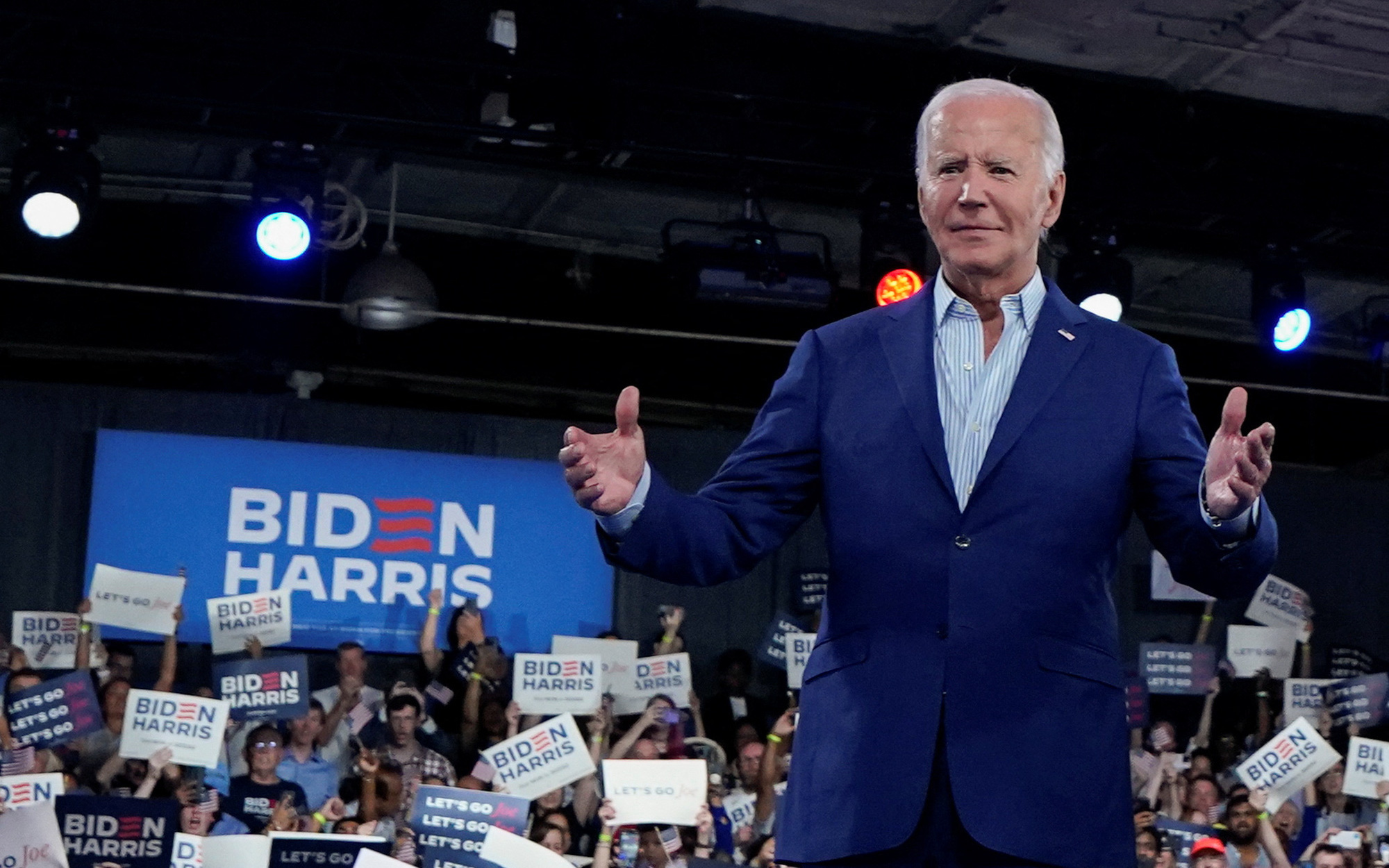 Phe Dân chủ thất vọng với ông Biden, chủ tịch Hạ viện kêu gọi phế truất- Ảnh 2. 60% cử tri muốn thay thế ứng viên Biden sau màn tranh luận với ông Trump