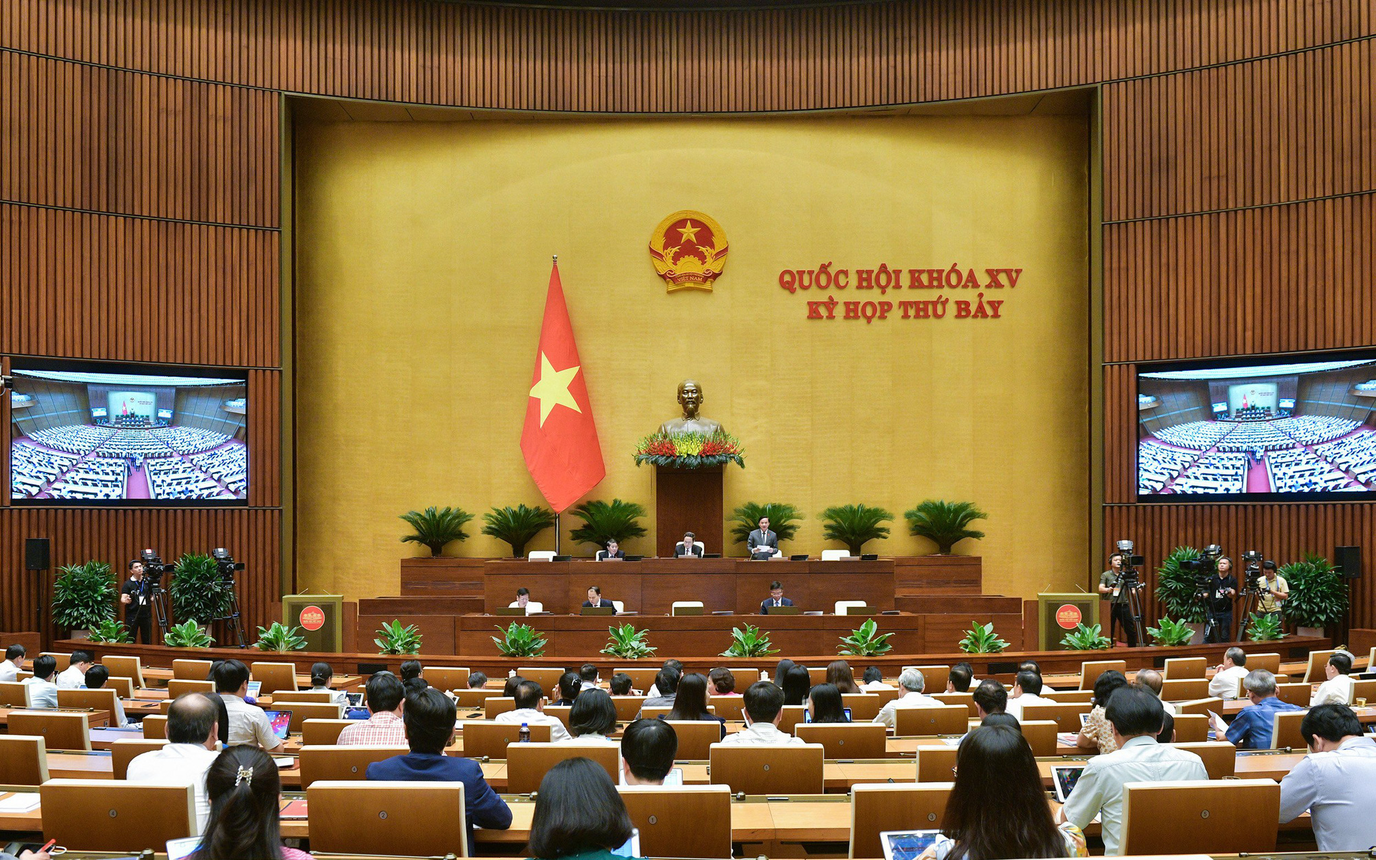 Dao phục vụ lao động, sản xuất, sinh hoạt không coi là vũ khí- Ảnh 3. Bộ Công an: Dùng dao có tính sát thương cao trong sản xuất, sinh hoạt không phải khai báo