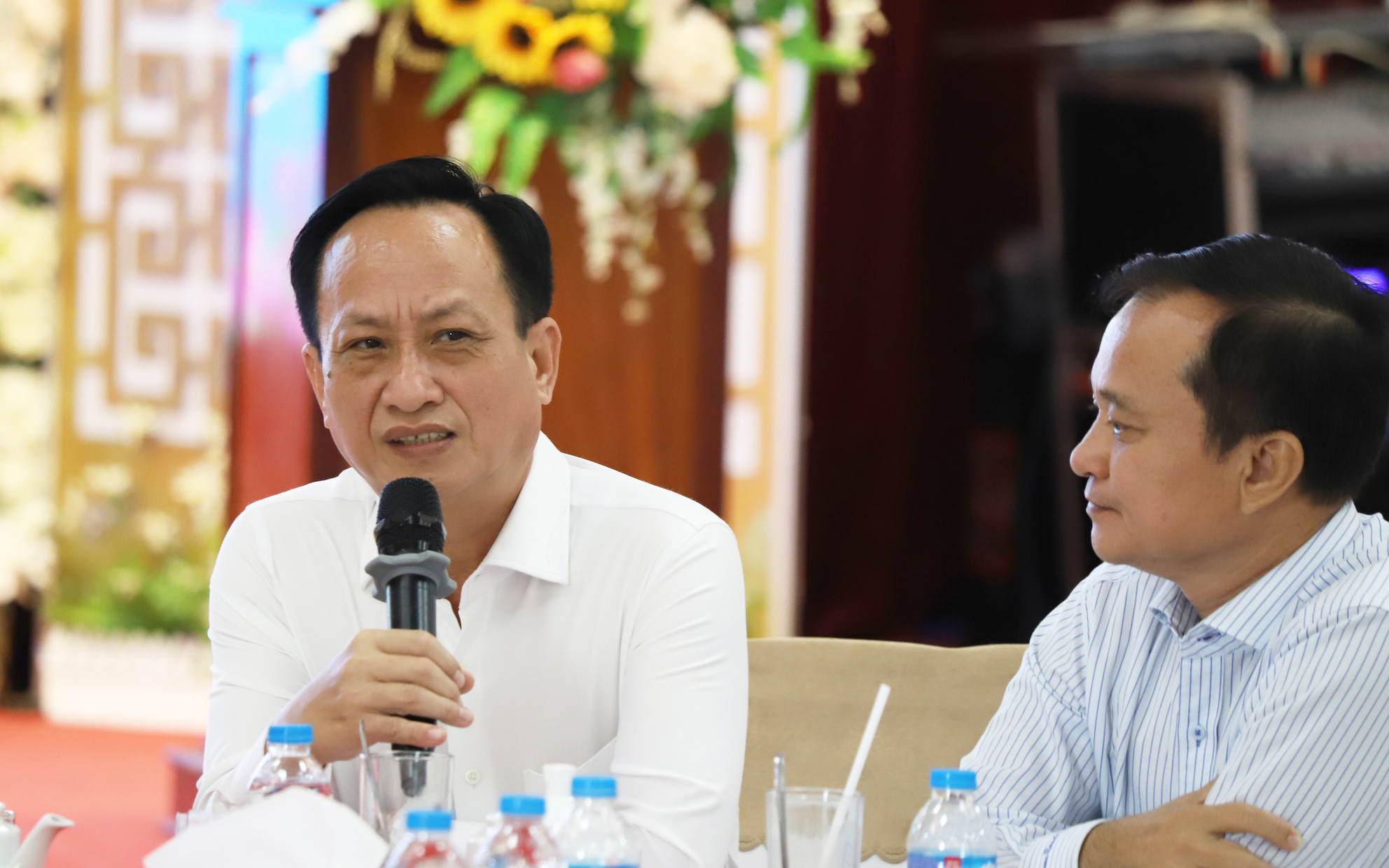 Chủ tịch Bạc Liêu Phạm Văn Thiều: 'Đơn vị nào từ chối cung cấp thông tin, phóng viên báo cho tôi'- Ảnh 2. Chủ tịch Bạc Liêu mong doanh nghiệp phản ảnh, đừng sợ bị trù dập
