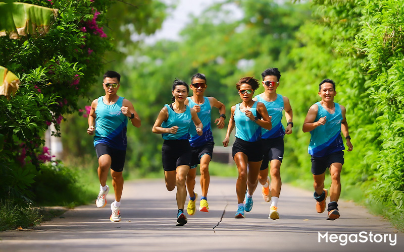 Lần đầu tiên có giải chạy ở 'nóc nhà' cao nguyên Di Linh- Ảnh 3. Đường chạy độc đáo của GreenUP Marathon - Long An Half Marathon 2024