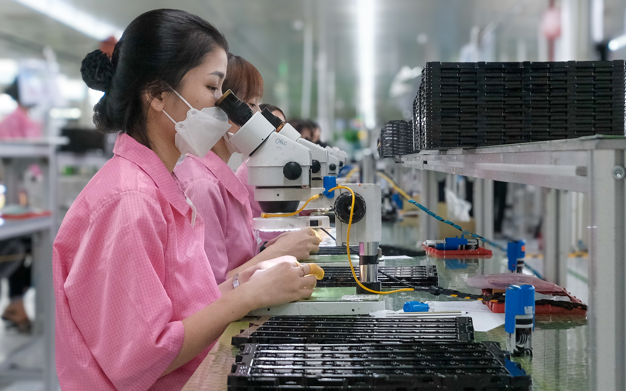 Nhiều tỉnh được nâng lương tối thiểu vùng- Ảnh 8. Chính thức tăng lương tối thiểu vùng thêm 6% từ ngày 1-7