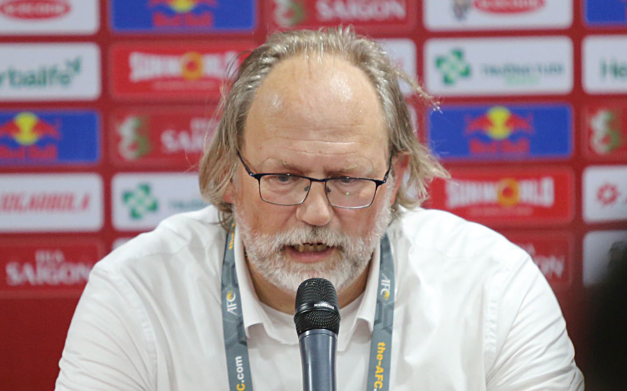 HLV Tom Saintfiet: Tuyển Philippines xứng đáng có trận hòa