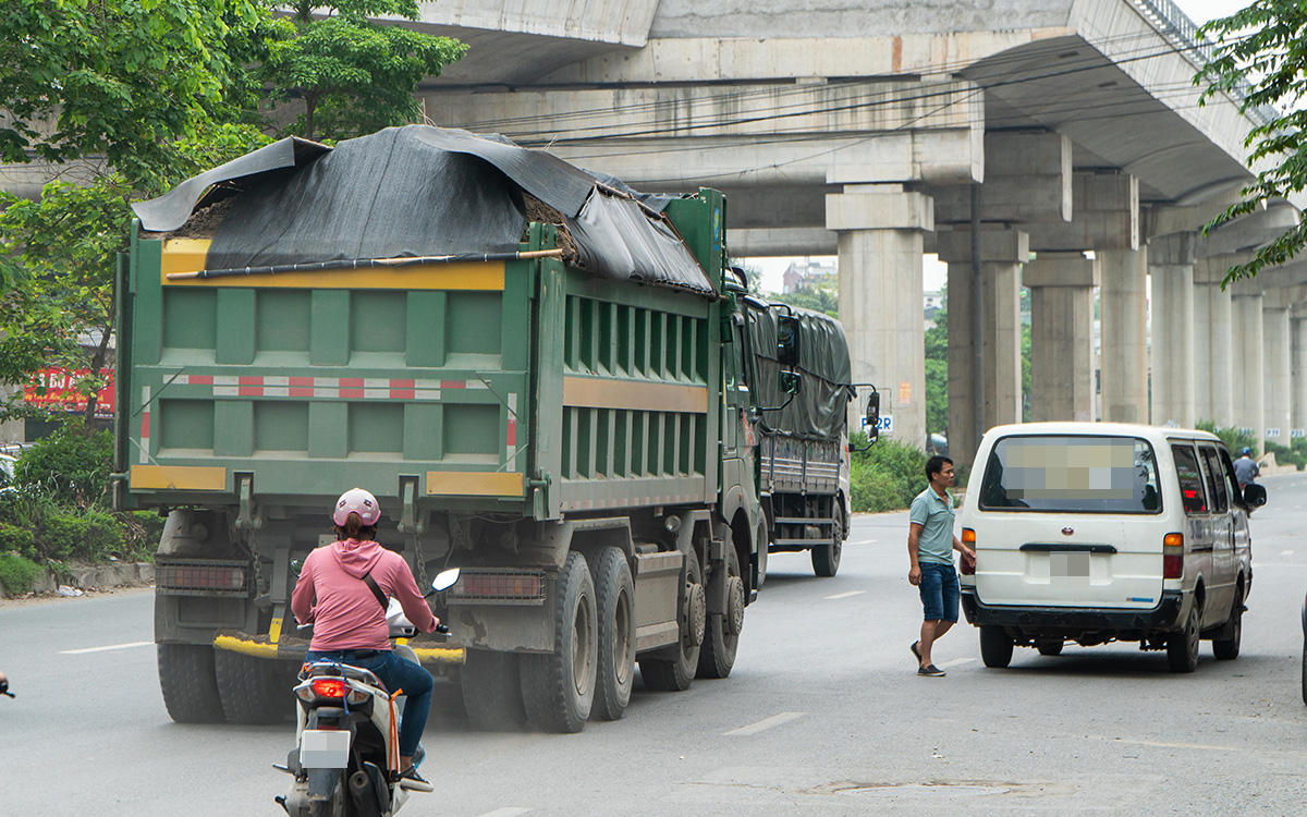Tin tức sáng 7-6: Phạt đại gia xăng dầu miền Tây; TP.HCM khó phạt nguội xe quá tải vì 