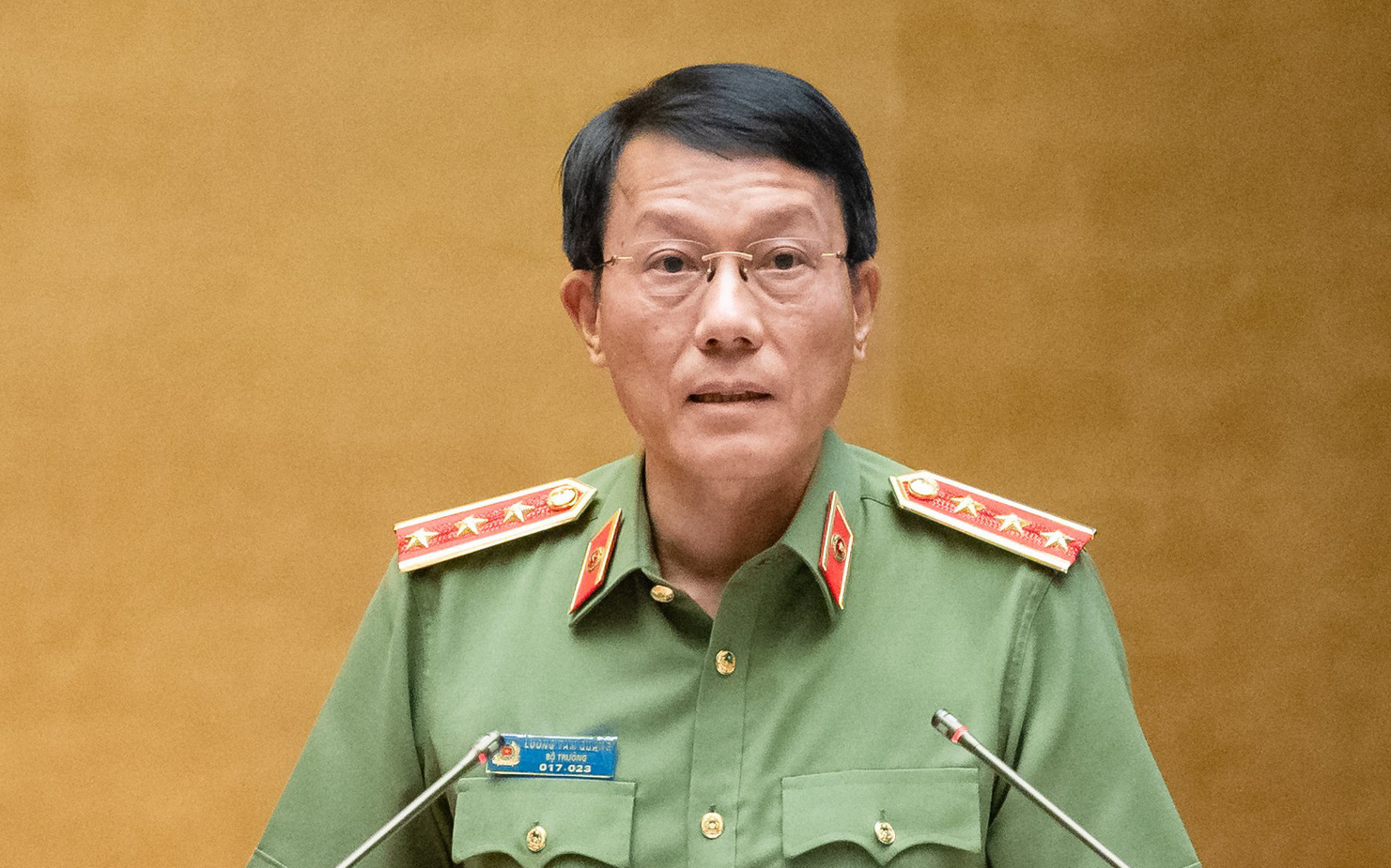 Sửa Luật Phòng, chống mua bán người: Bổ sung quy định cấm mua bán bào thai- Ảnh 3. Bộ trưởng Lương Tam Quang lần đầu trình dự luật về chống mua bán người trước Quốc hội