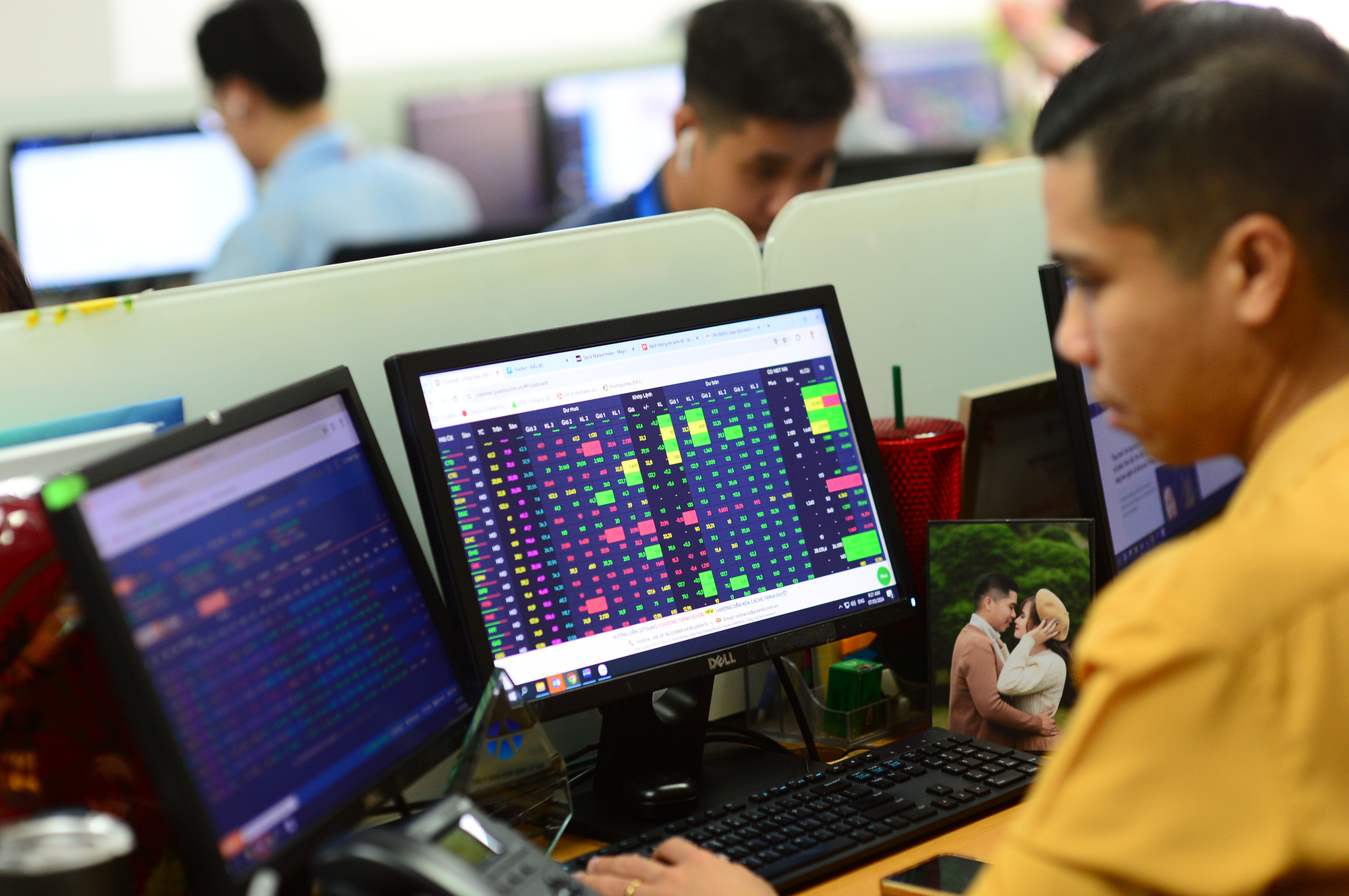 Xin nghỉ việc về quê cũng khó, một 'sếp' Vận tải biển Sài Gòn 3 năm 3 lần nộp đơn- Ảnh 2. Diễn biến