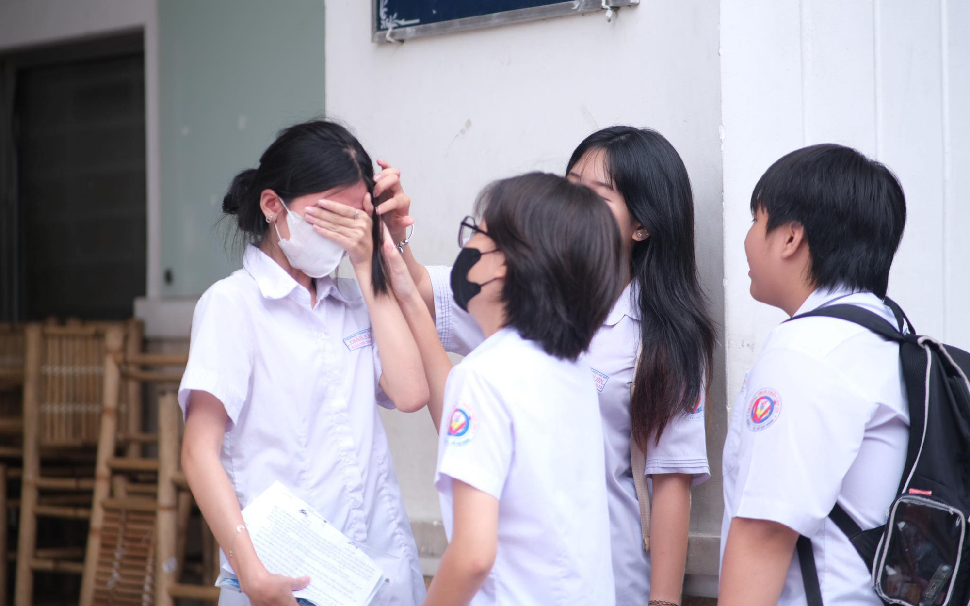Bài giải gợi ý môn toán thi tuyển sinh lớp 10 TP.HCM- Ảnh 14. Đề môn toán kỳ thi lớp 10 TP.HCM: Nhiều thí sinh than khó