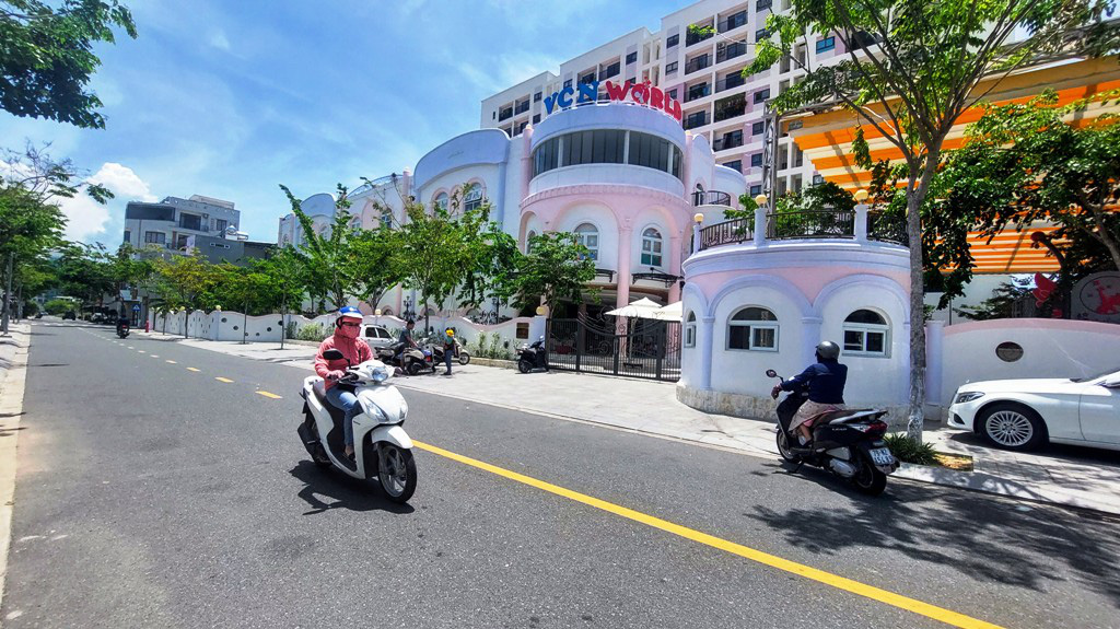 Trường mầm non dạy bơi, phụ huynh phải ký đơn 