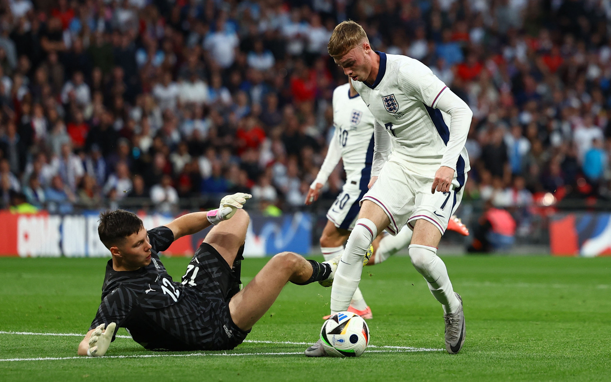 Nỗi lo "chân gỗ" ở Euro 2024