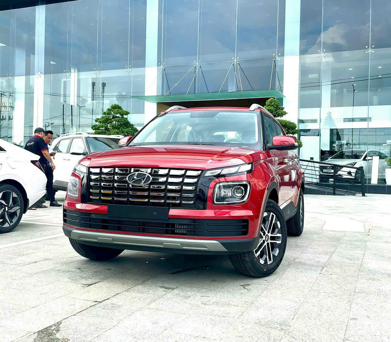 Tin tức giá xe: Hyundai Venue giảm giá tại đại lý, khởi điểm còn 485 triệu đồng, rẻ nhất SUV cỡ A- Ảnh 2. Tin tức giá xe: Hyundai Venue giảm giá tại đại lý, khởi điểm còn 485 triệu đồng, rẻ nhất SUV cỡ A- Ảnh 2.