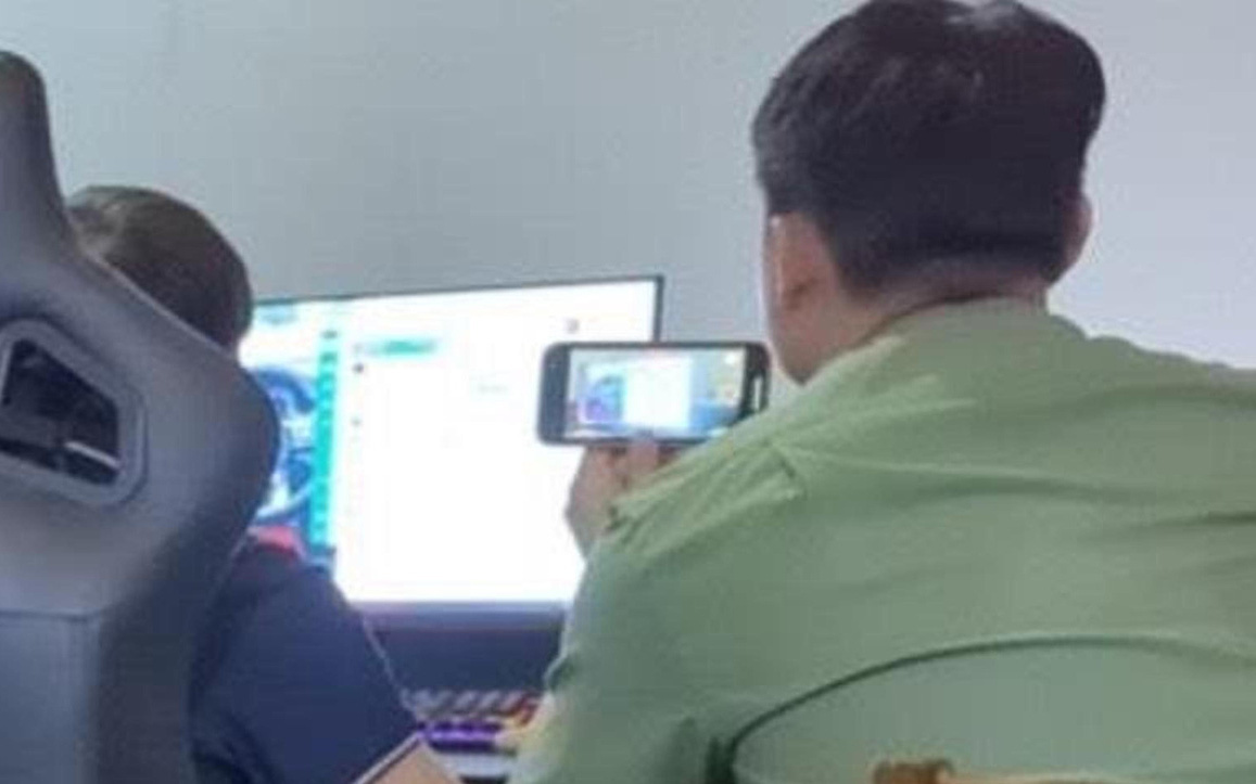 Triệt phá ‘Băng mũ rơm’ chuyên xâm nhập trái phép mạng máy tính, viễn thông- Ảnh 2. Phát tán mã độc, chiếm quyền điều hành các fanpage có hàng trăm ngàn thành viên