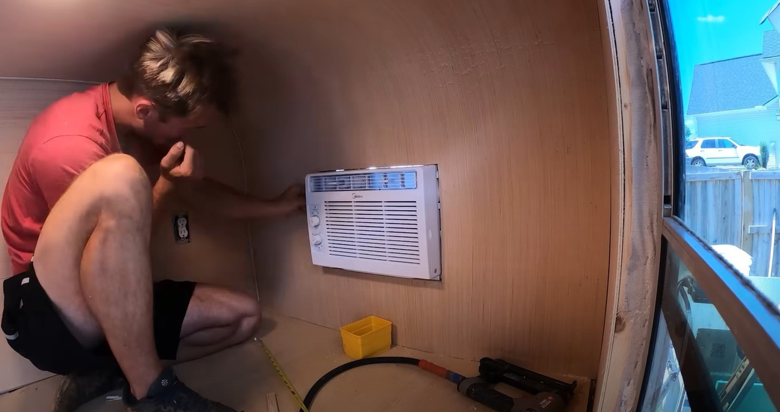 Nhà di động siêu nhỏ vẫn đủ cho 2 người, có cả bếp- Ảnh 8. Nhà di động siêu nhỏ vẫn đủ cho 2 người, có cả bếp- Ảnh 8.