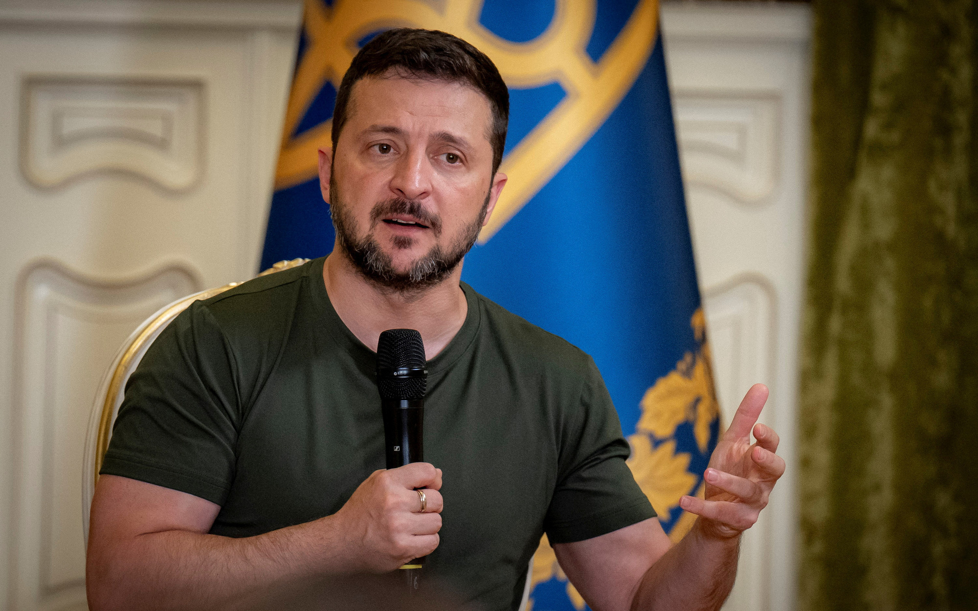 Đức bí mật chuyển 'gói vũ khí khổng lồ' tới Ukraine?- Ảnh 2. Tổng thống Ukraine nói 'không lo gì' dù ông Trump có trở lại Nhà Trắng