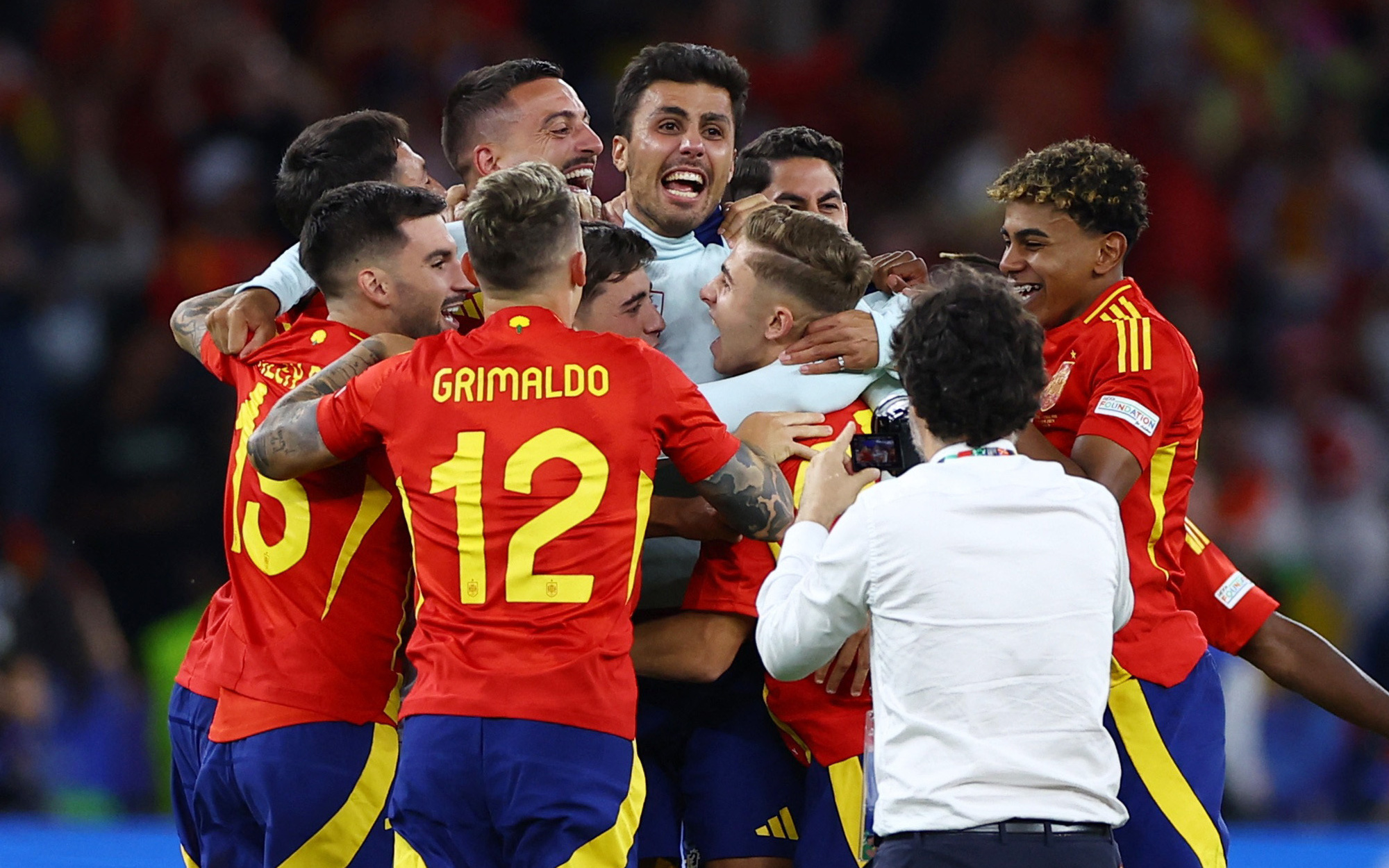 Chuyên gia Phan Anh Tú: Tuyển Anh nên thay HLV Southgate- Ảnh 4. Tây Ban Nha áp đảo Anh, xứng đáng vô địch Euro 2024