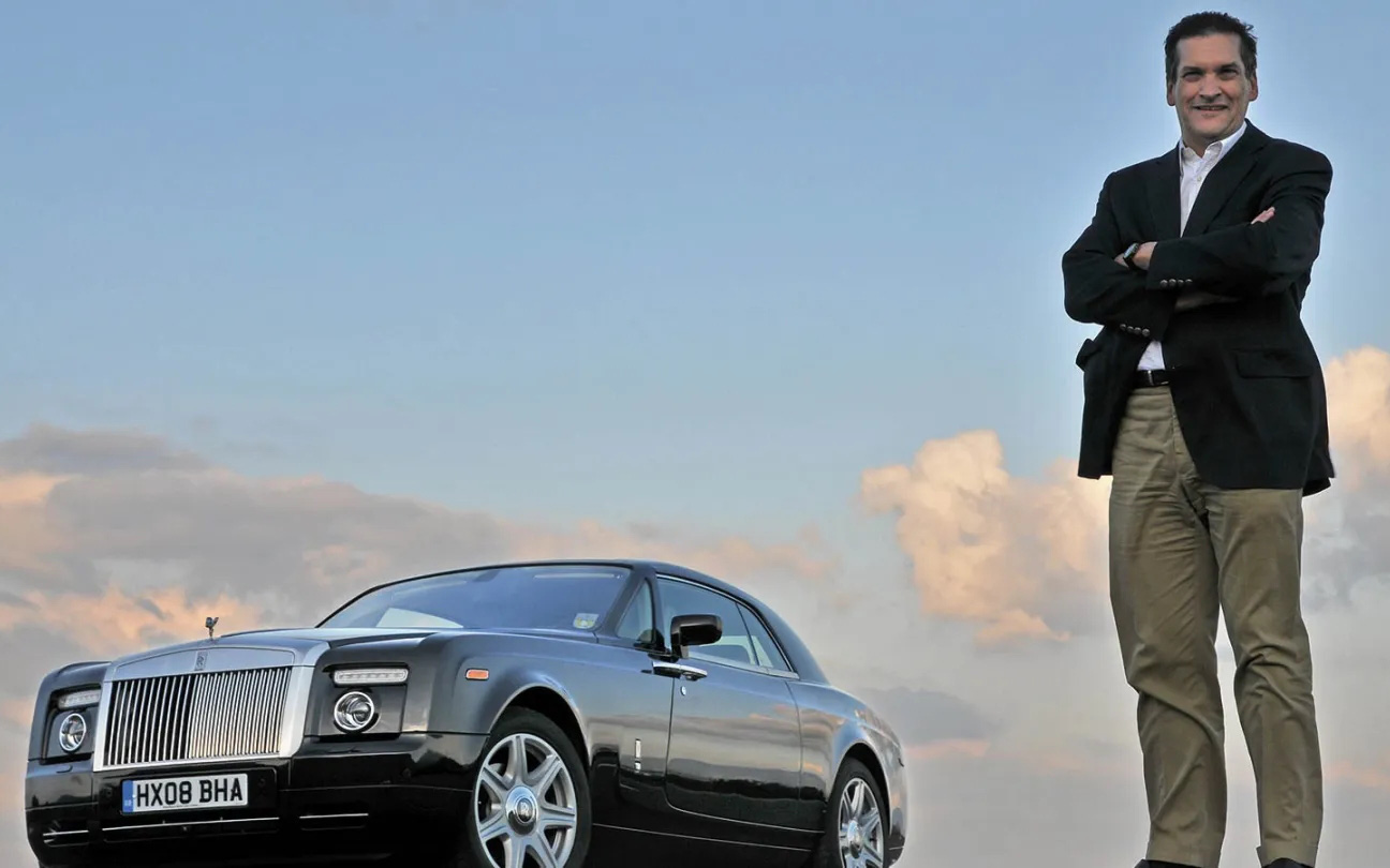 Trộm xe bị bắt vì bán tải Ford... quá tốn xăng- Ảnh 7. "Cha đẻ" thiết kế Rolls-Royce Phantom hiện đại bị sát hại, nghi hung thủ là kẻ trộm xe