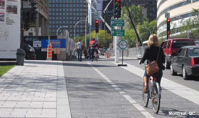 "Raised cycle track" ở thành phố Montréal, tỉnh Québec (Canada) - Ảnh: NACTO