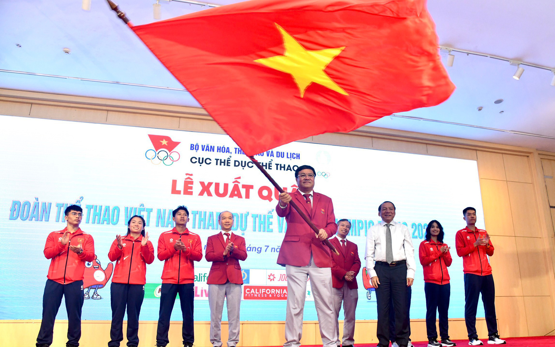 Đoàn thể thao Việt Nam thay đổi người cầm cờ tại Olympic 2024- Ảnh 4. Thể thao Việt Nam xuất quân tham dự Olympic Paris 2024