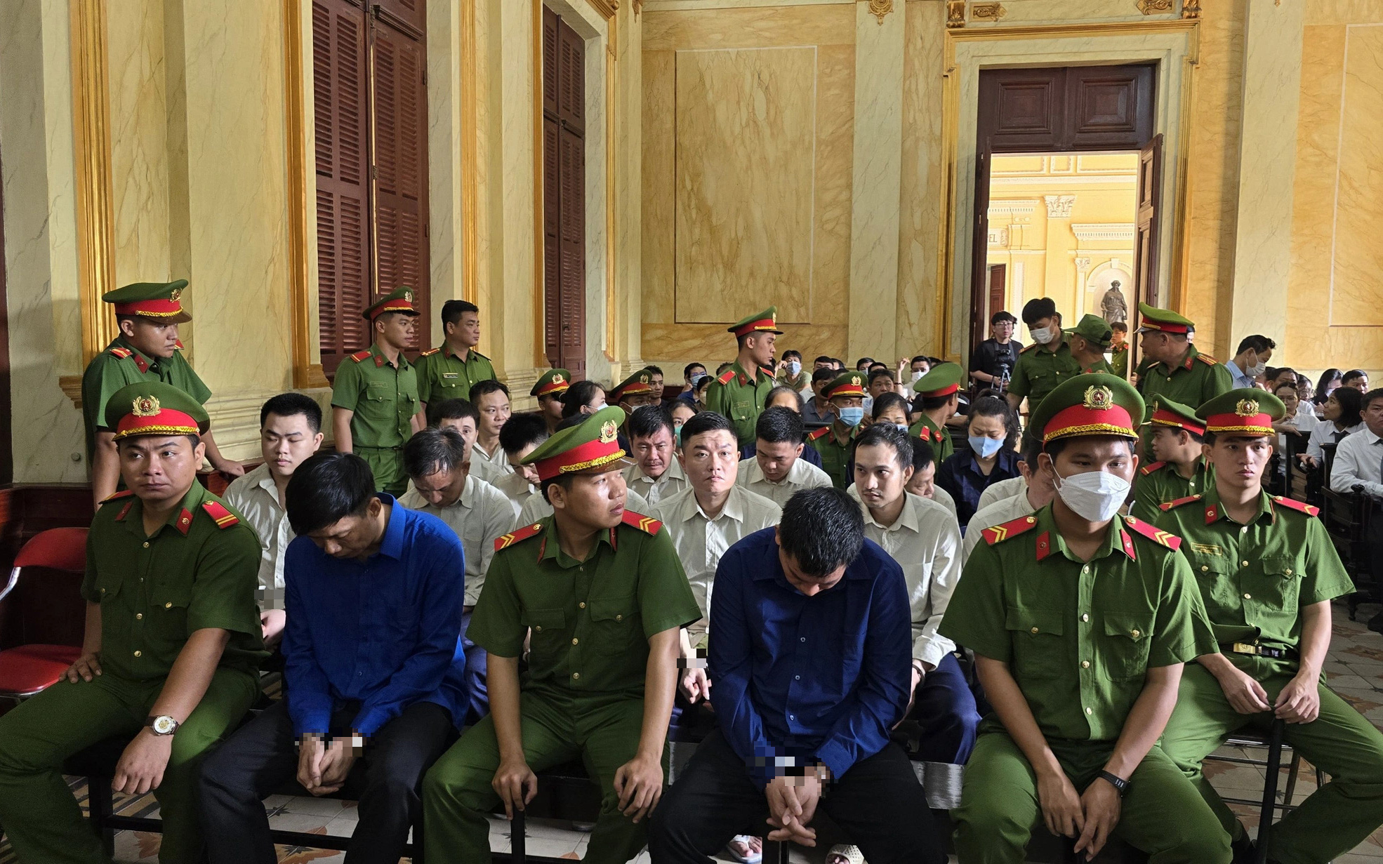 Đề nghị phạt bà